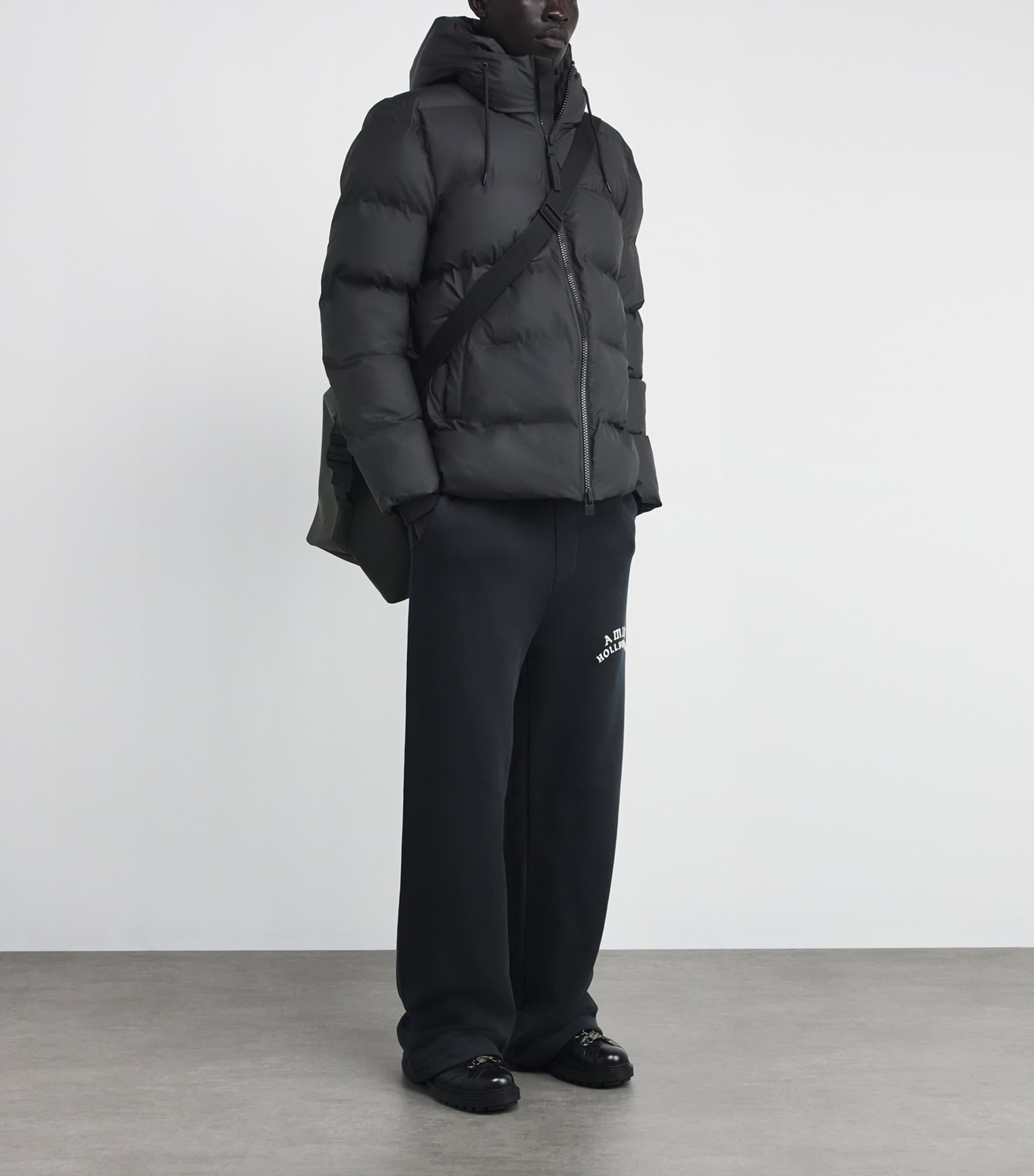 Alta Puffer Jacket 01 BLACK Image 2