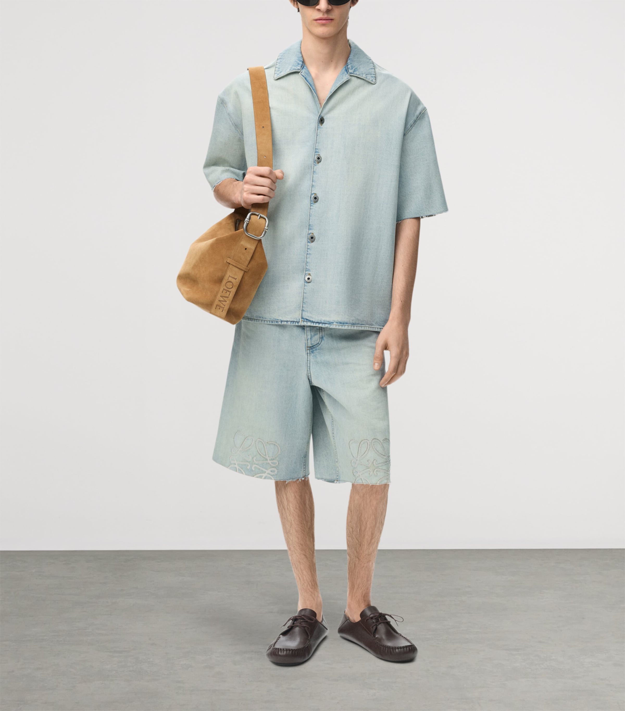 LOEWE Mens ANAGRAM SHORT SLEEVE SHIRT. Washed Blue Image 2