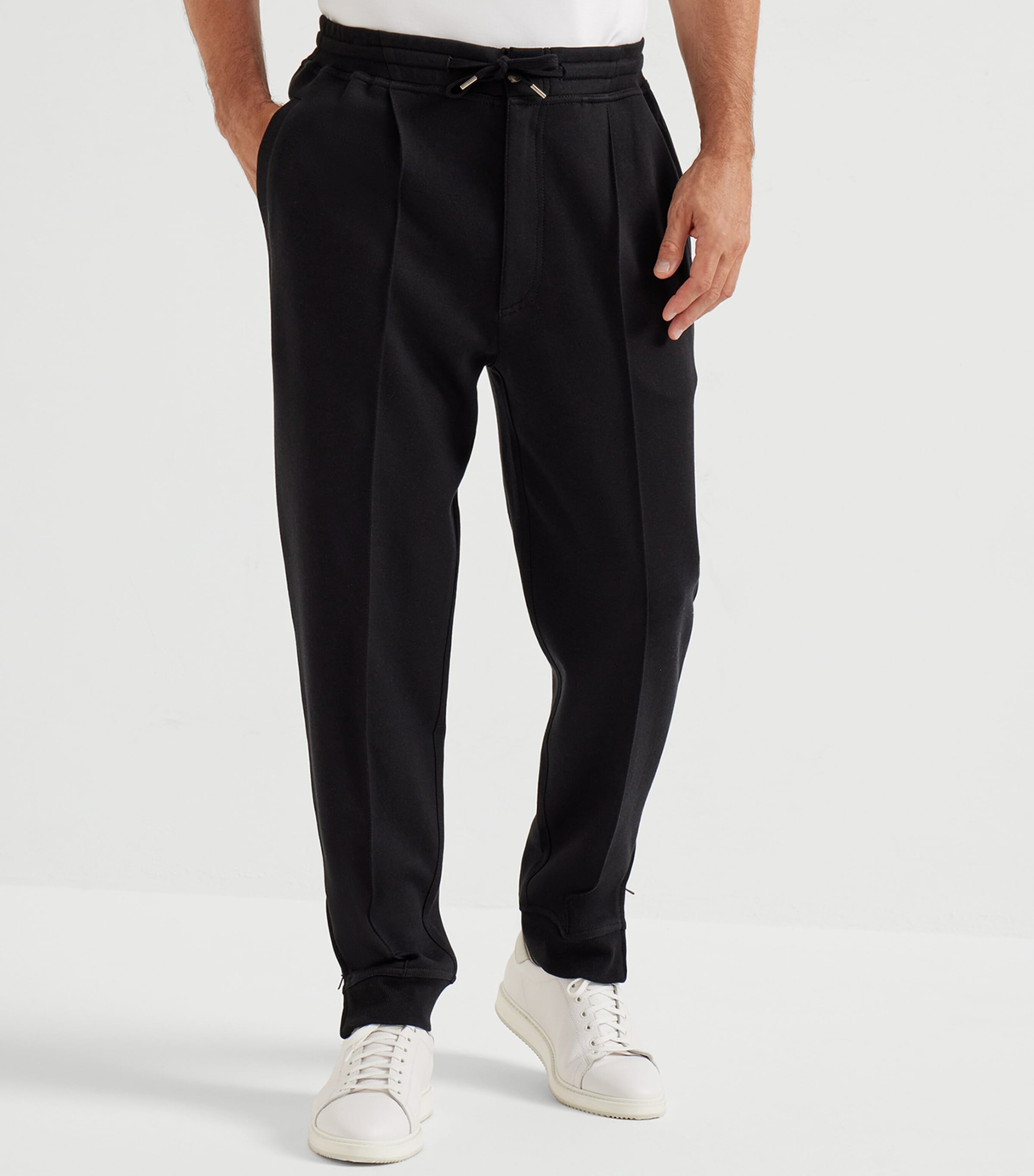 Cotton-Blend Pleated Sweatpants C101 Image 2