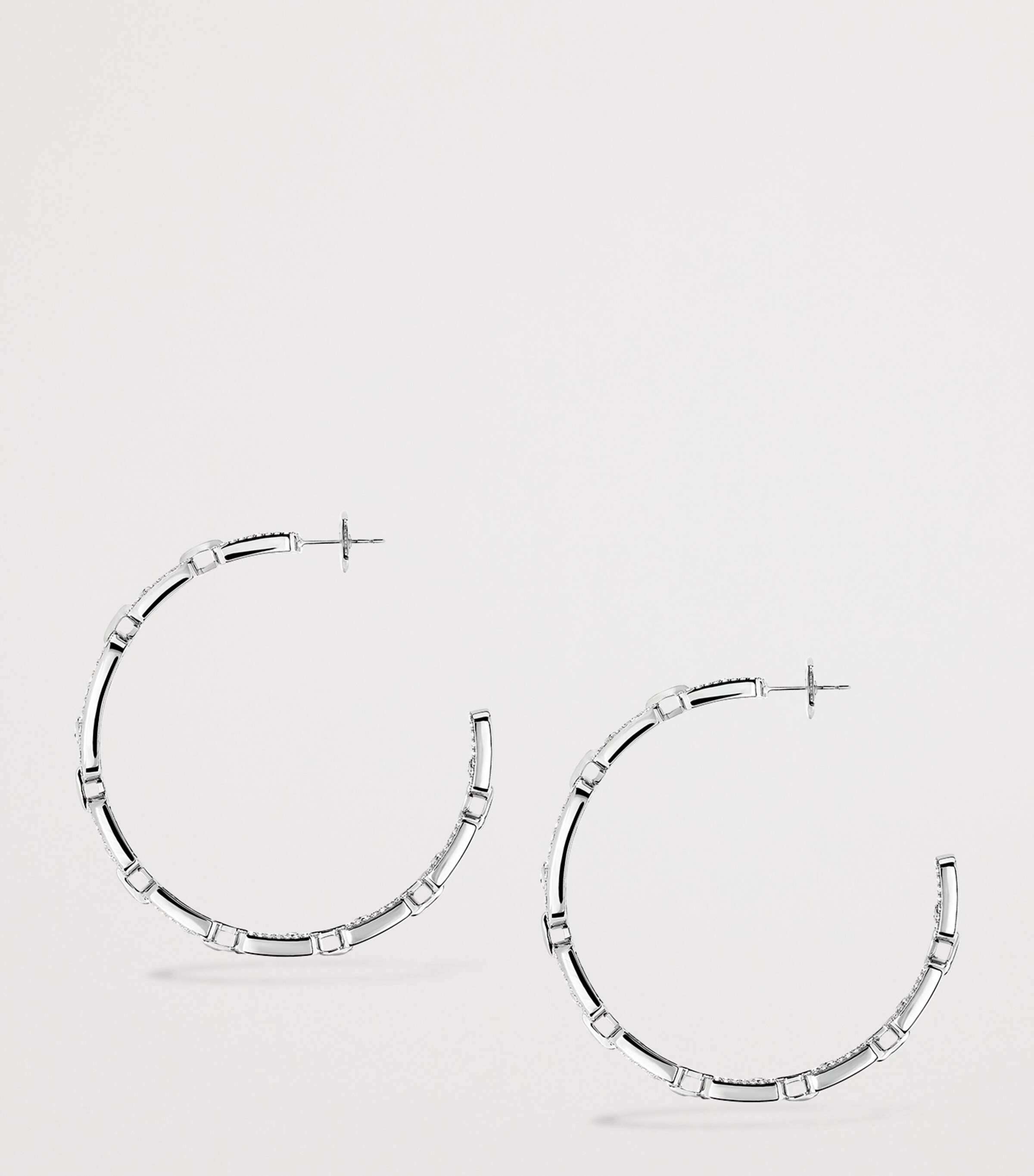 Messika Move Link White Gold and Diamond Hoop Earrings (2.12ct) White Gold Image 3