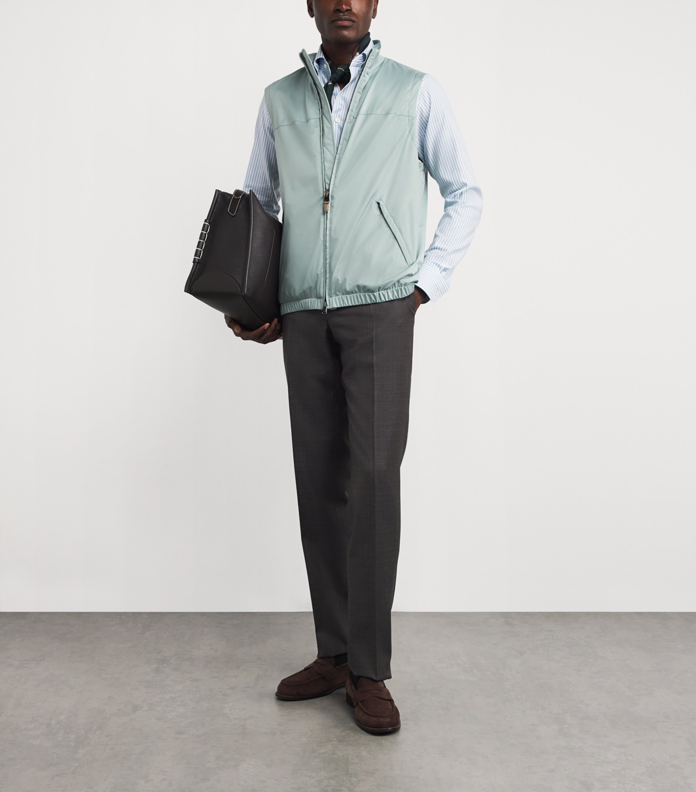 Water-Resistant Gilet 834 Image 2