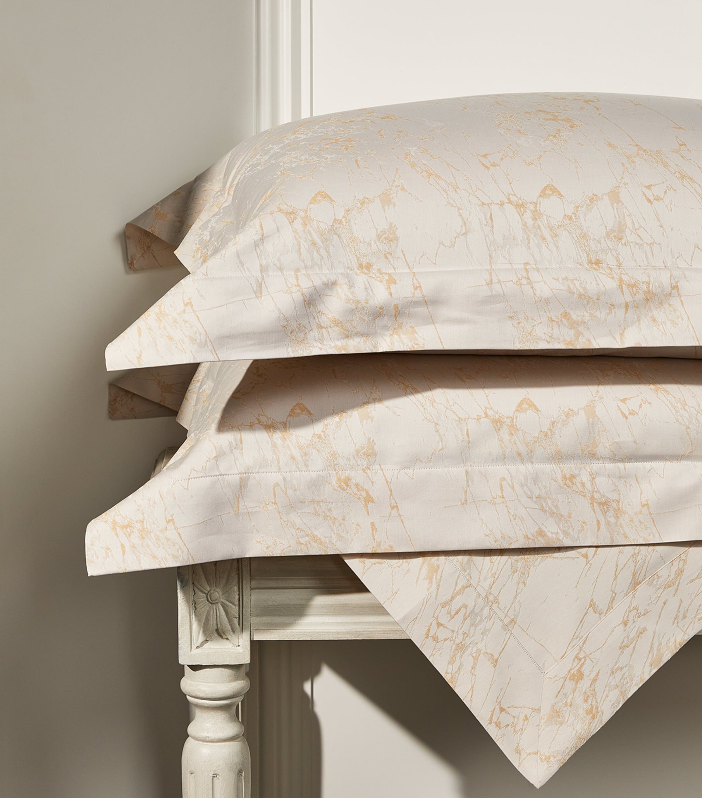 Secret Super King Fitted Sheet (180cm x 200cm) MIEL Image 4