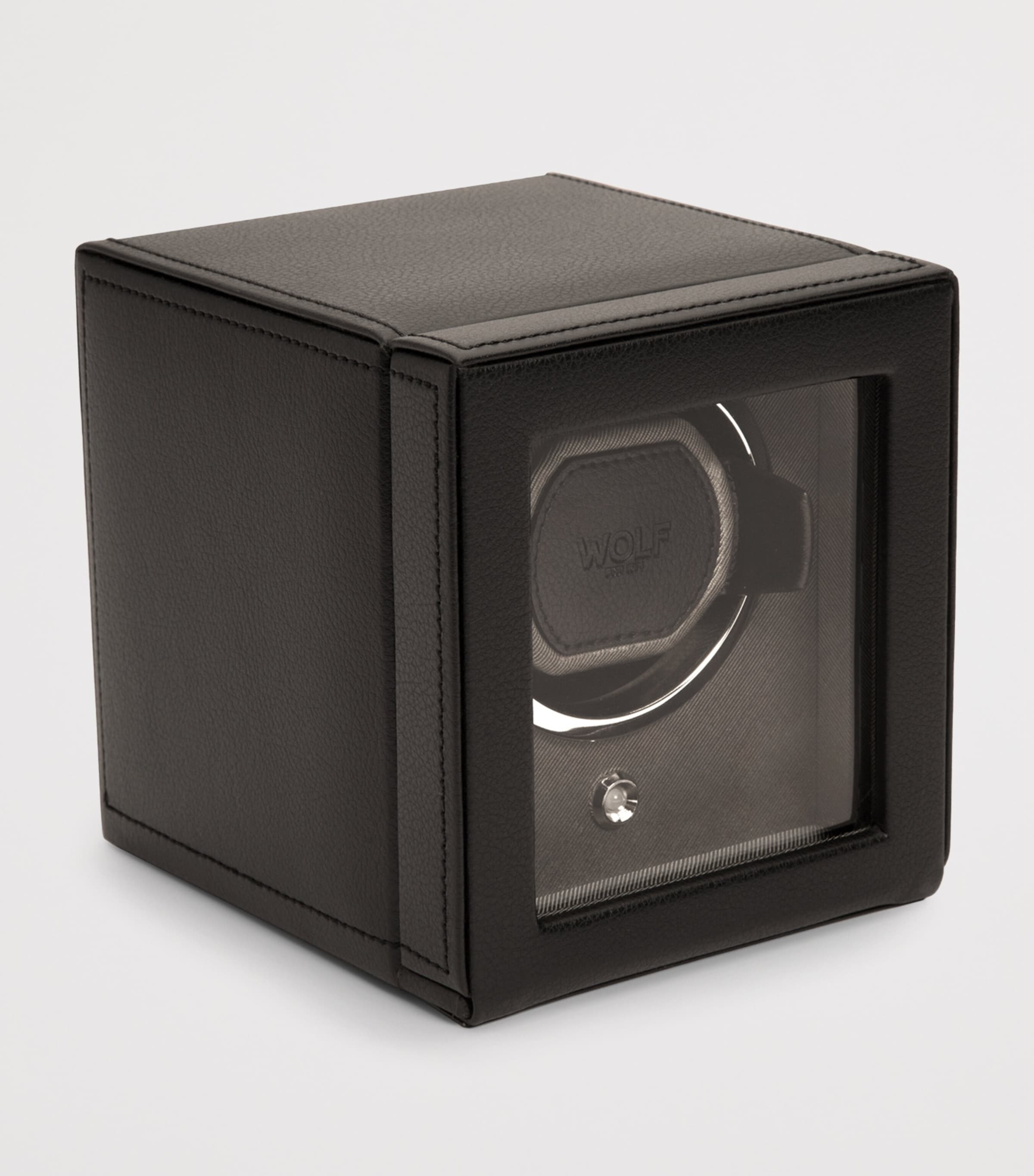 WOLF Cub Watch Winder with Cover Black Image 2