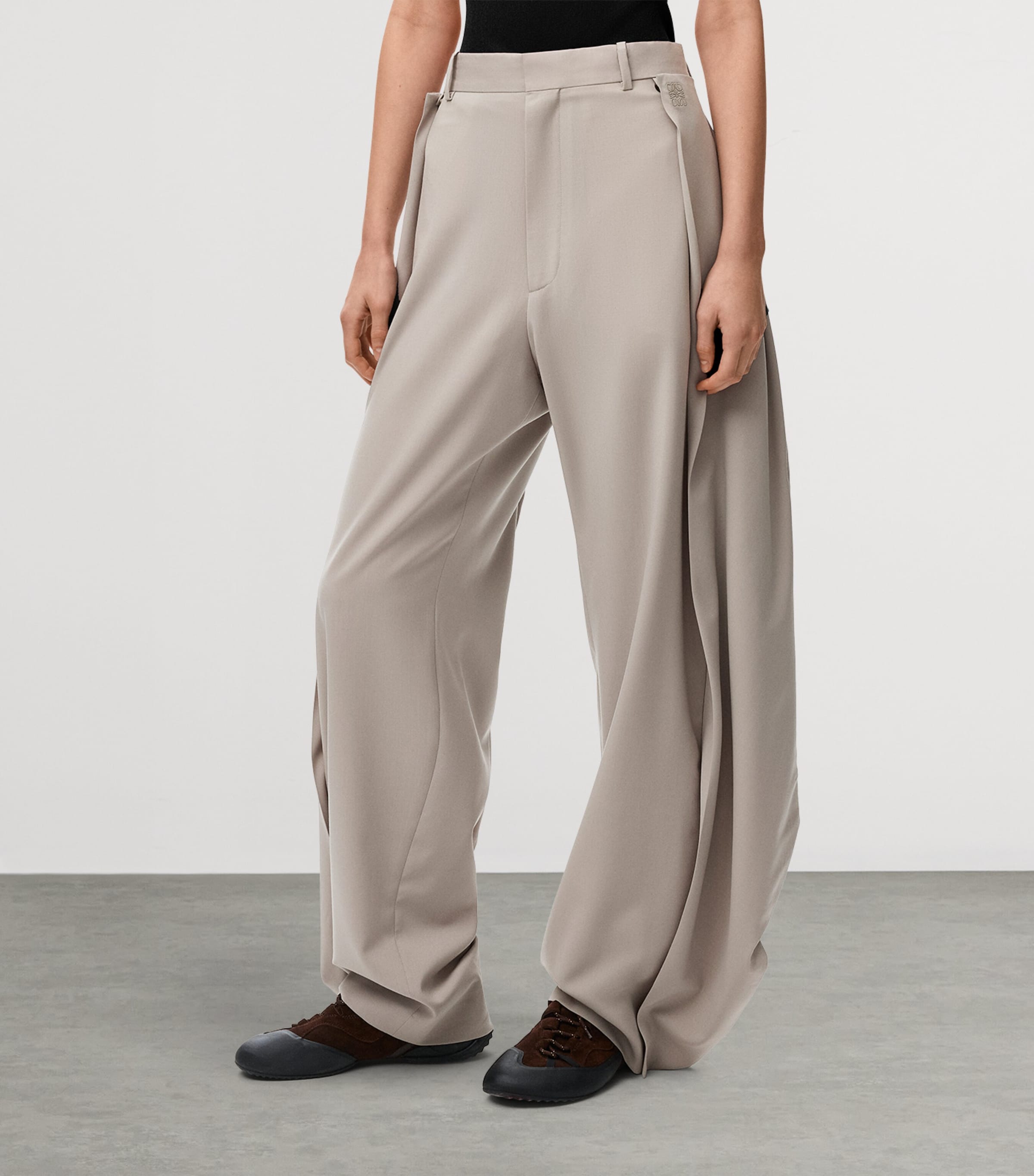 LOEWE Womens Wool-Blend Pleated Trousers Light Taupe Image 3