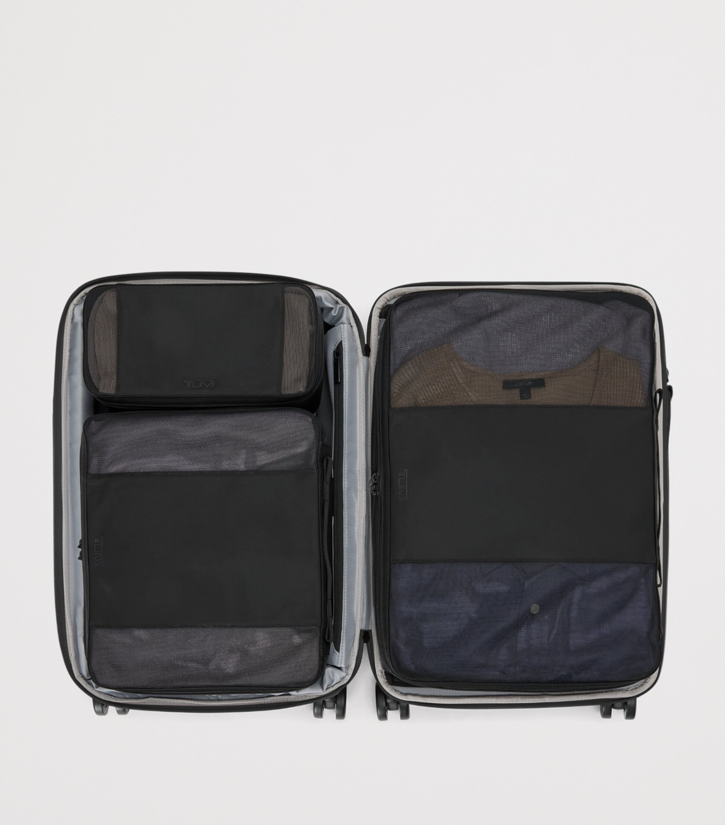 Tumi Alpha 4 Dual Access Expandable Cabin Suitcase (55cm) Black Image 8