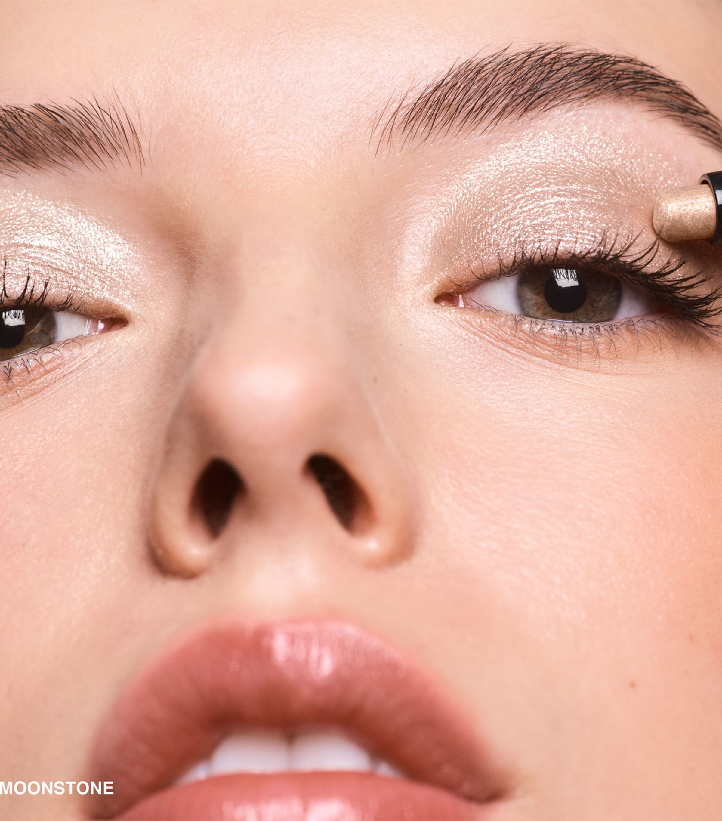 Long-Wear Crème Shadow Stick MULBERRY Image 6