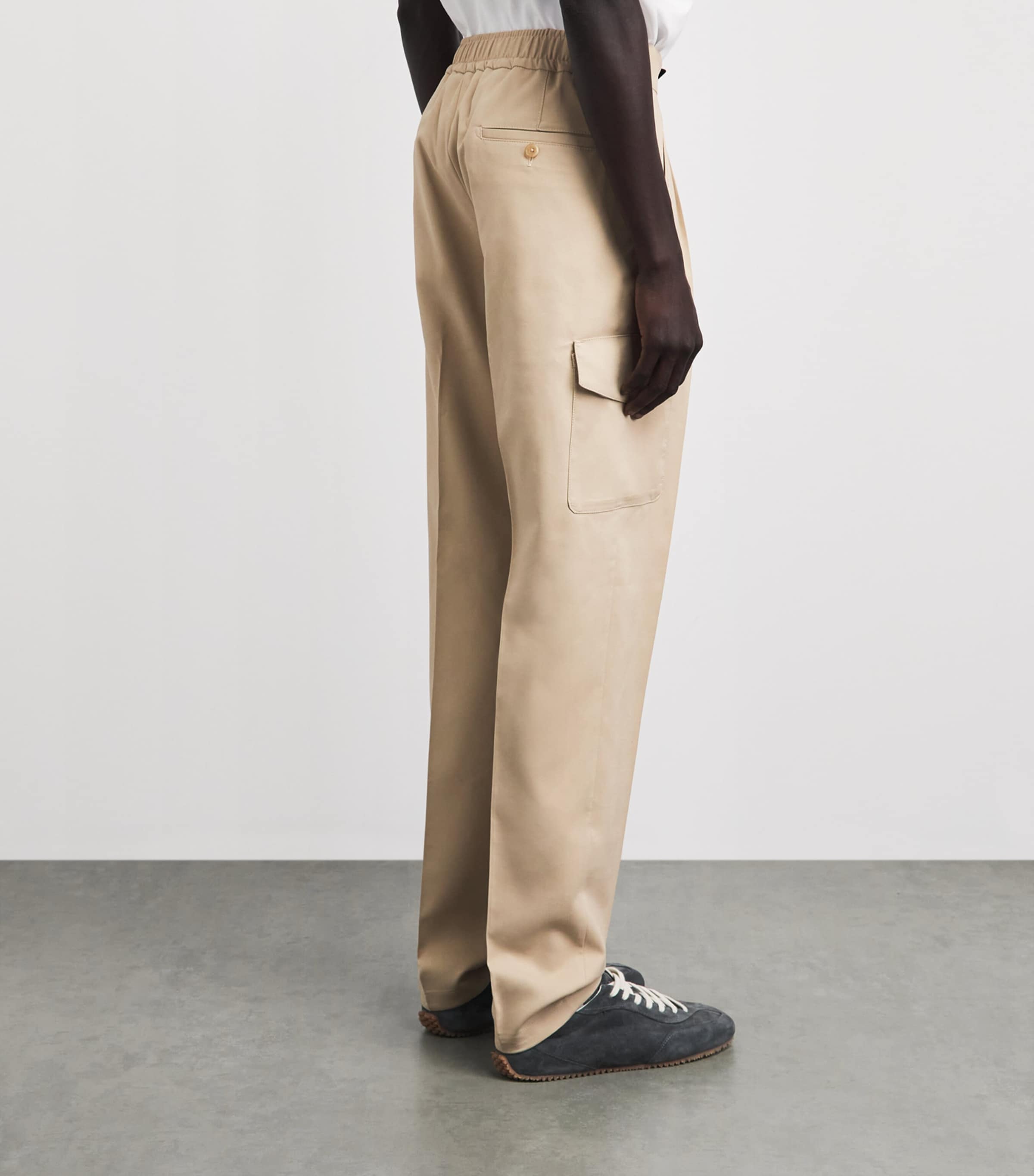 Isaia Mens Cotton-Silk Pleated Cargo Trousers Image 5