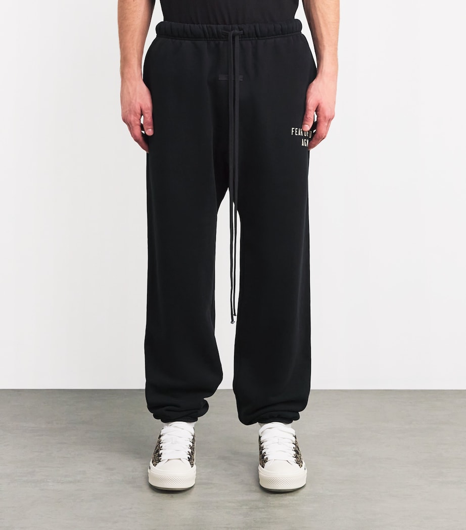 FEAR OF GOD ESSENTIALS Mens Cotton-Blend Logo Sweatpants Black Image 3