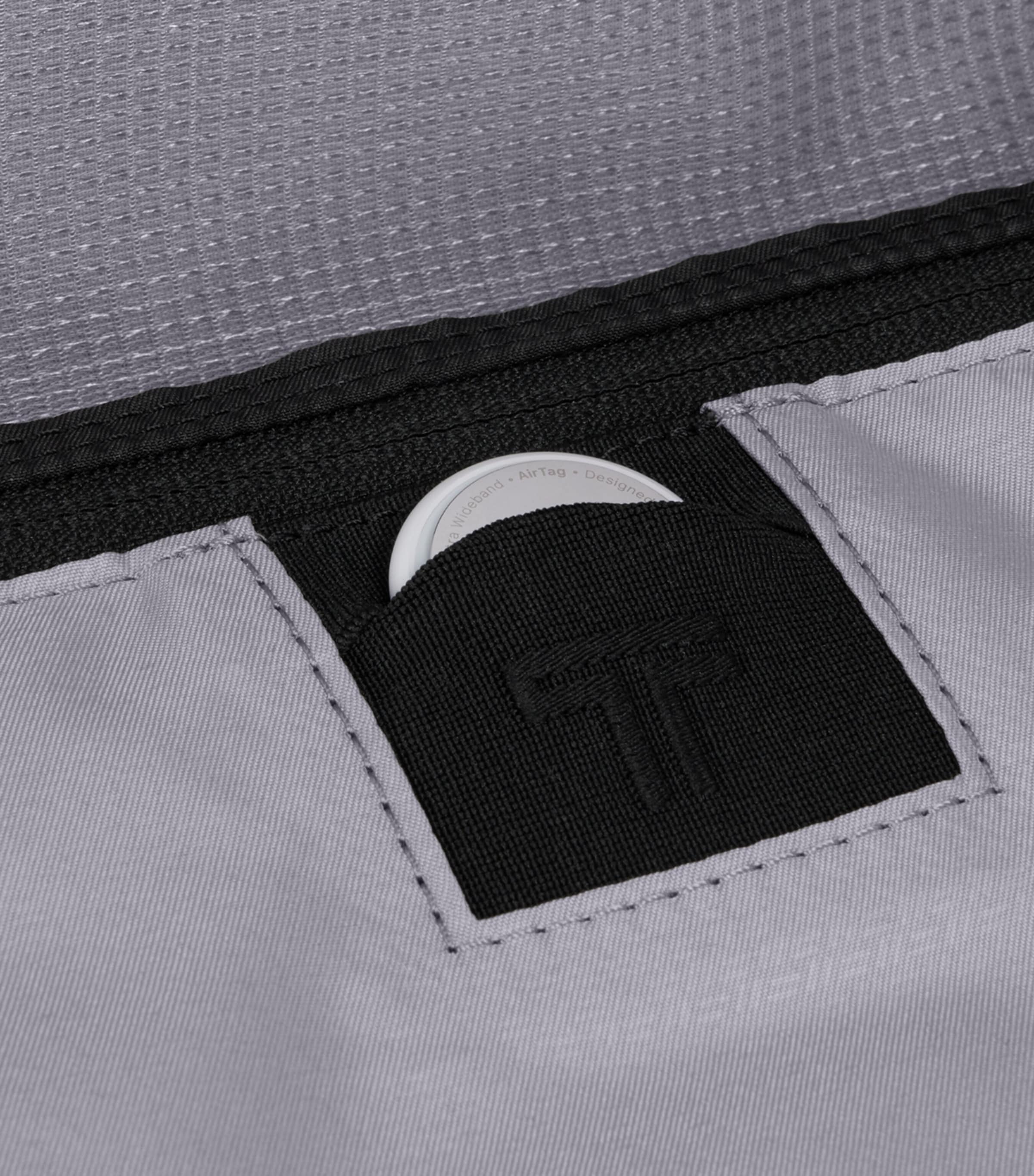 Tumi Alpha 4 Garment Cabin Bag (56cm) Black Image 9