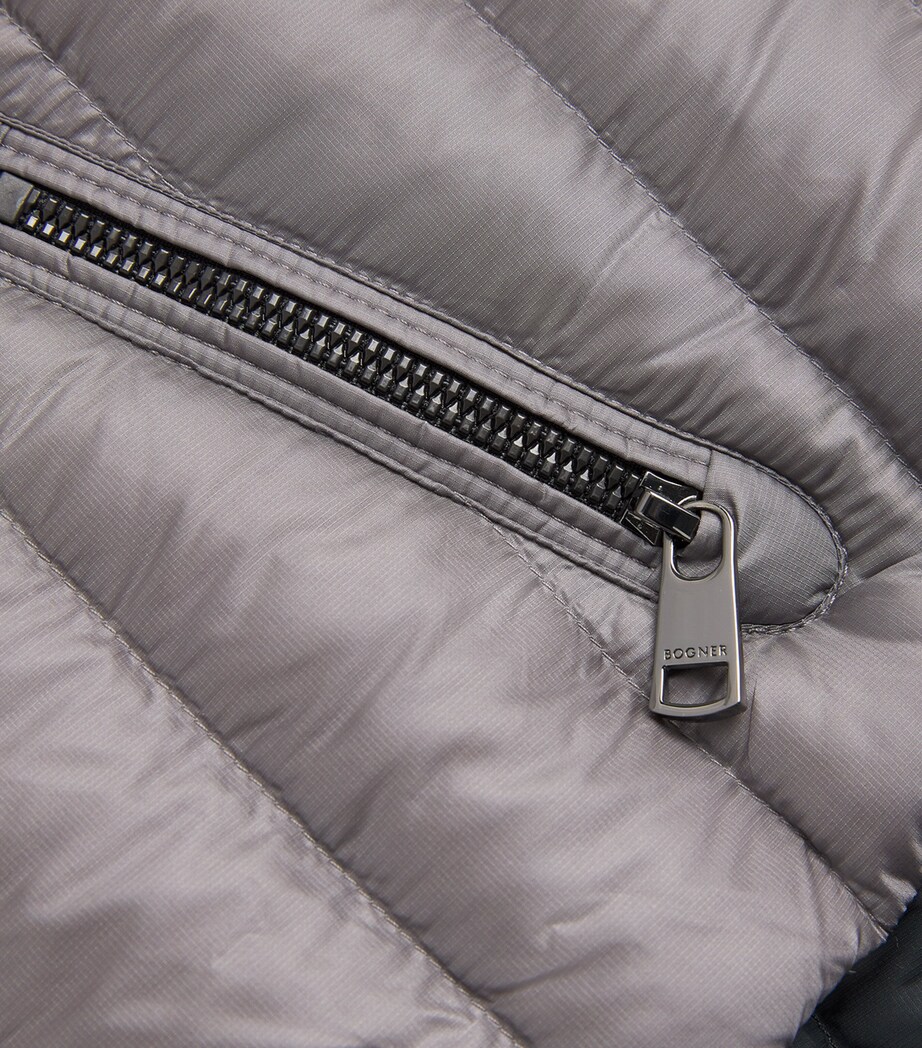 Down-Filled Lonne Gilet 950 - GRAVITY GREY Image 5