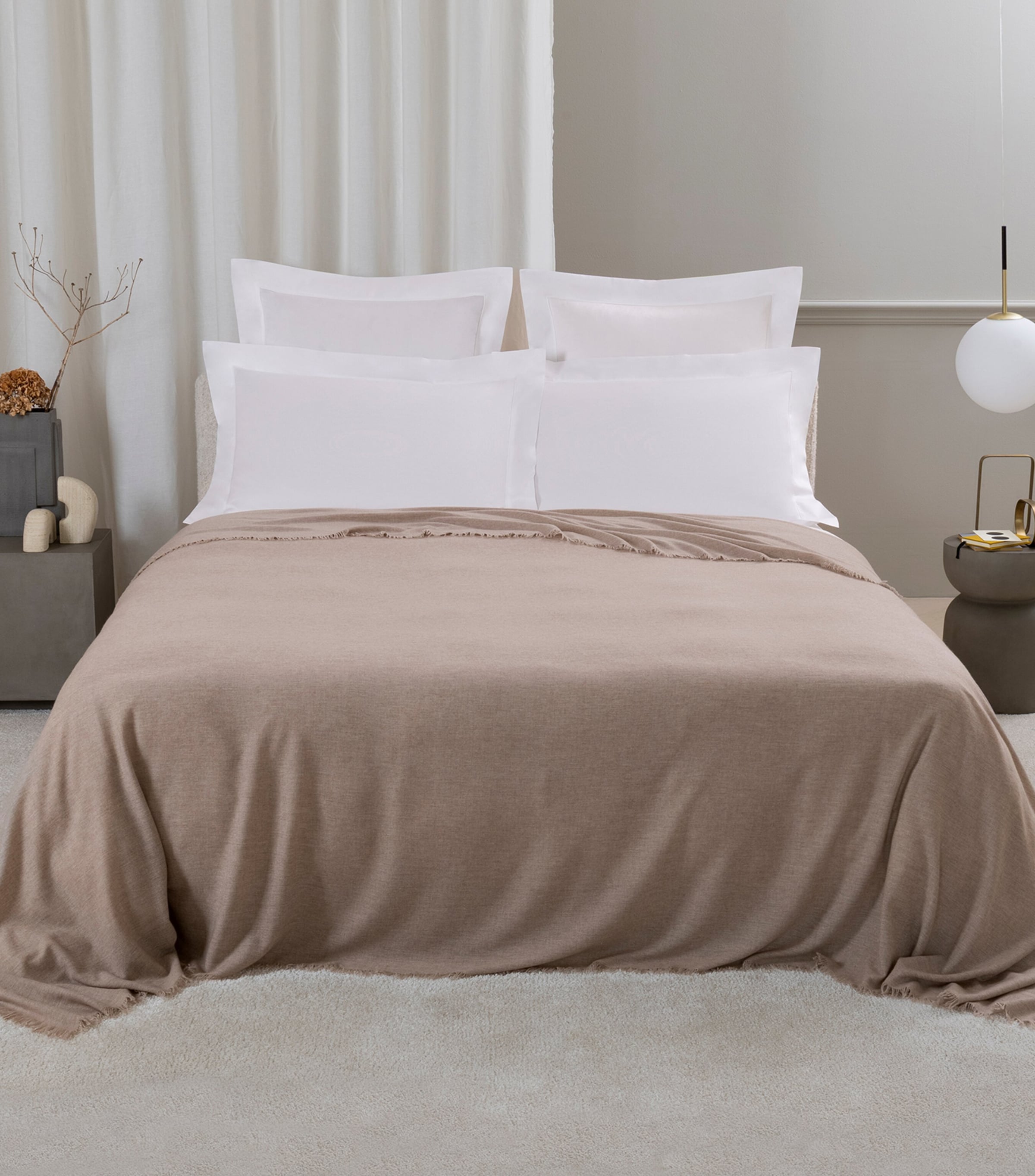 Frette Wool-Blend Lightness Blanket (250cm x 260cm) Beige Medio Image 5