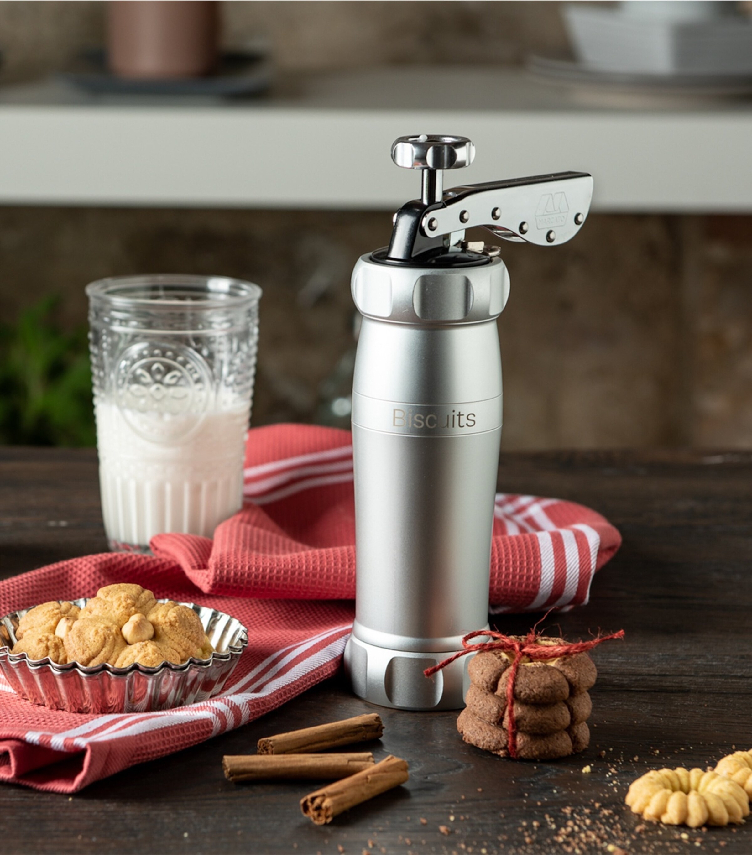 Marcato Aluminium Cookie Press Silver Image 3