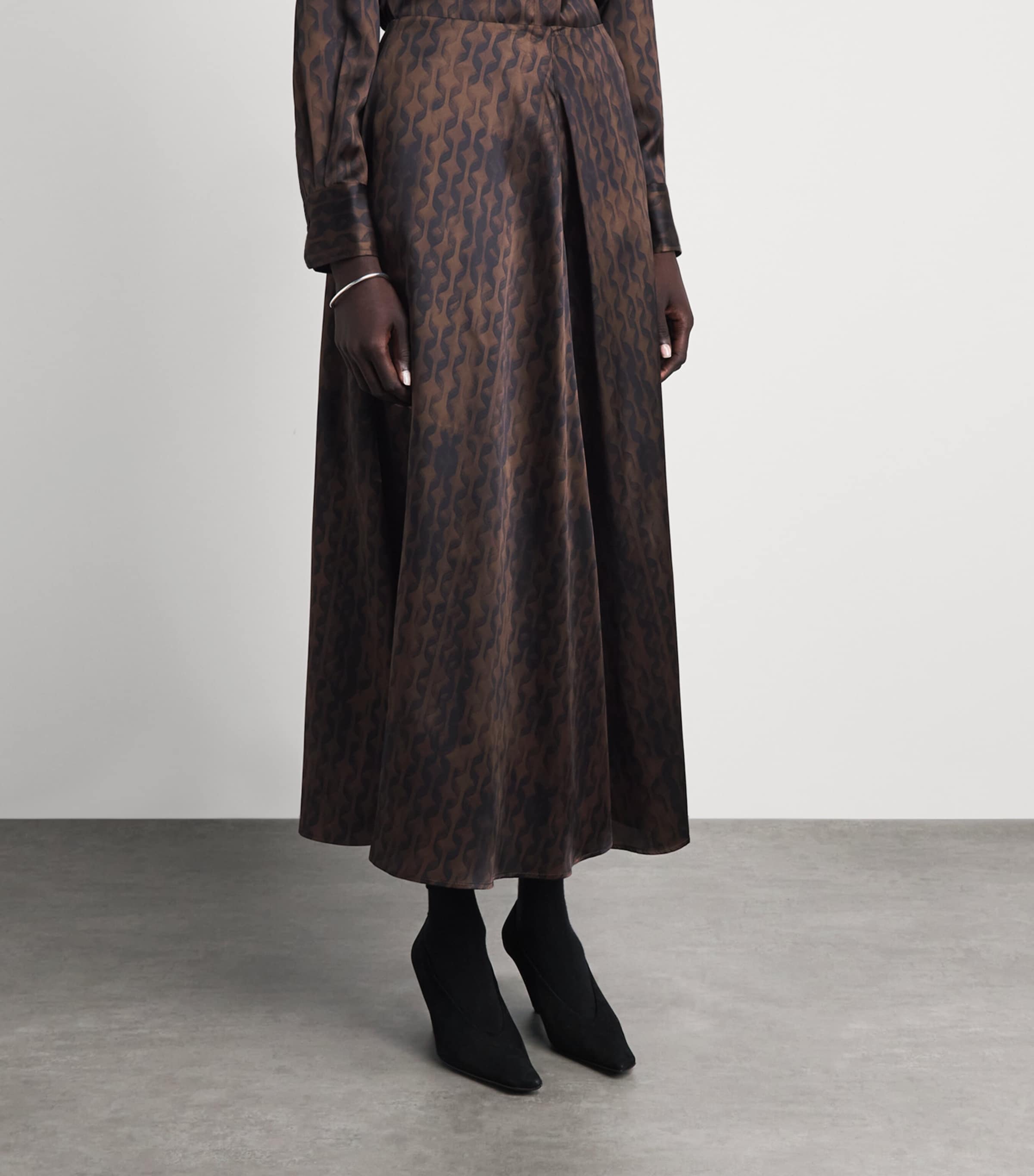 Kiton Womens Silk Geometric Midi Skirt Brown & Black Print Image 4