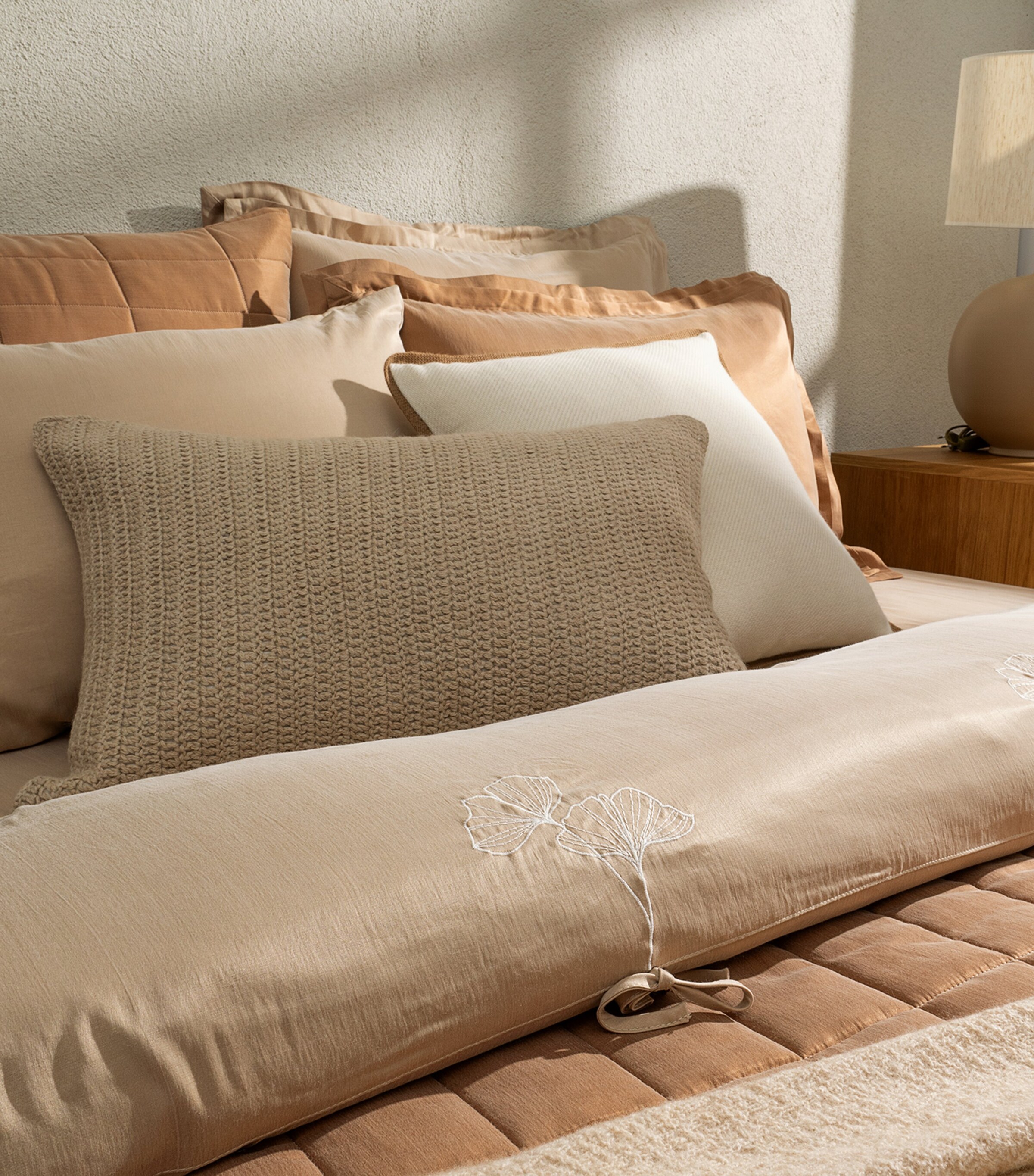 Hamam Alya Blossom King Duvet Cover (240cm x 220cm) Flax Image 3