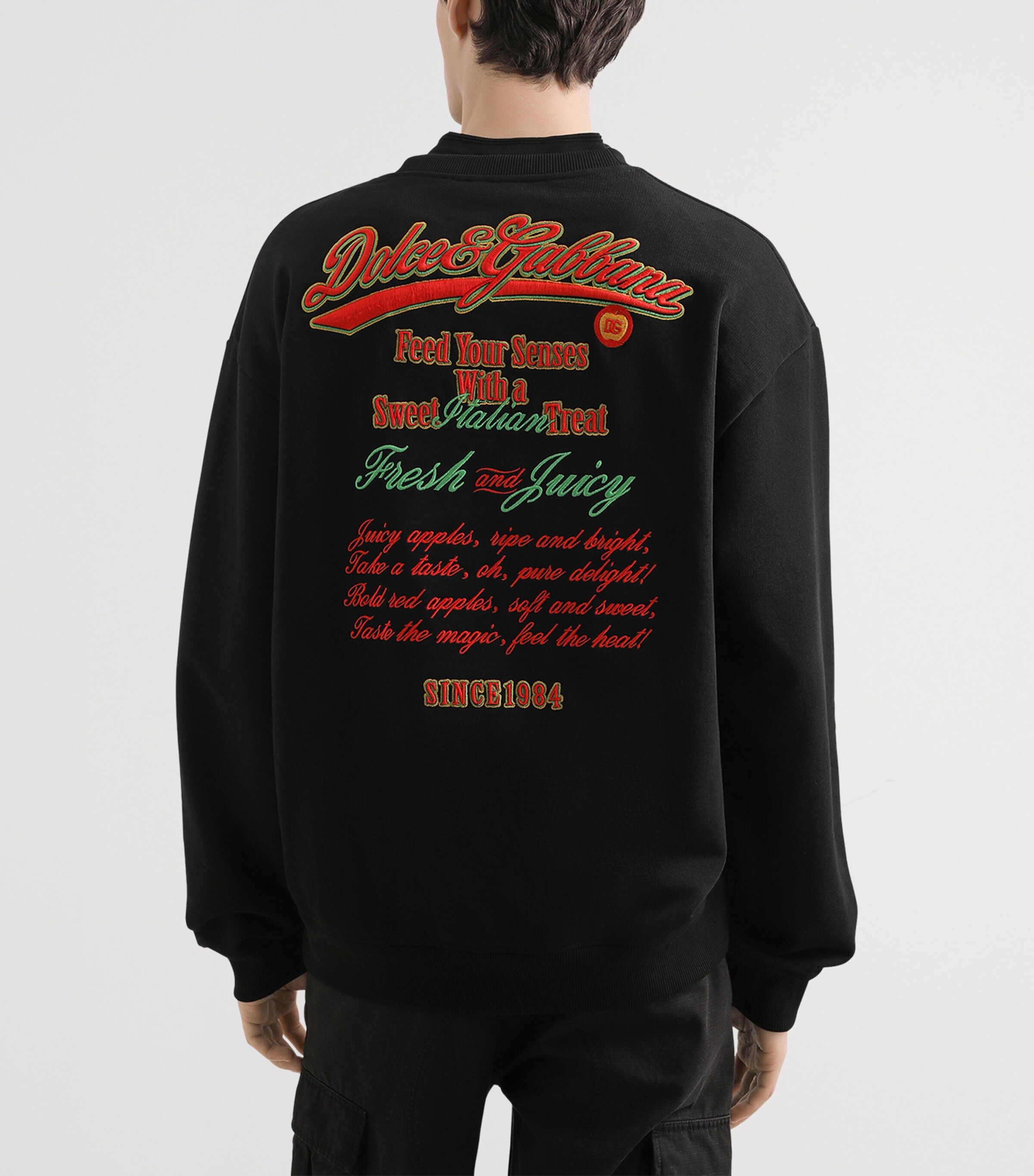 Cotton Apple Graphic Sweatshirt N0000-BLACK Image 5