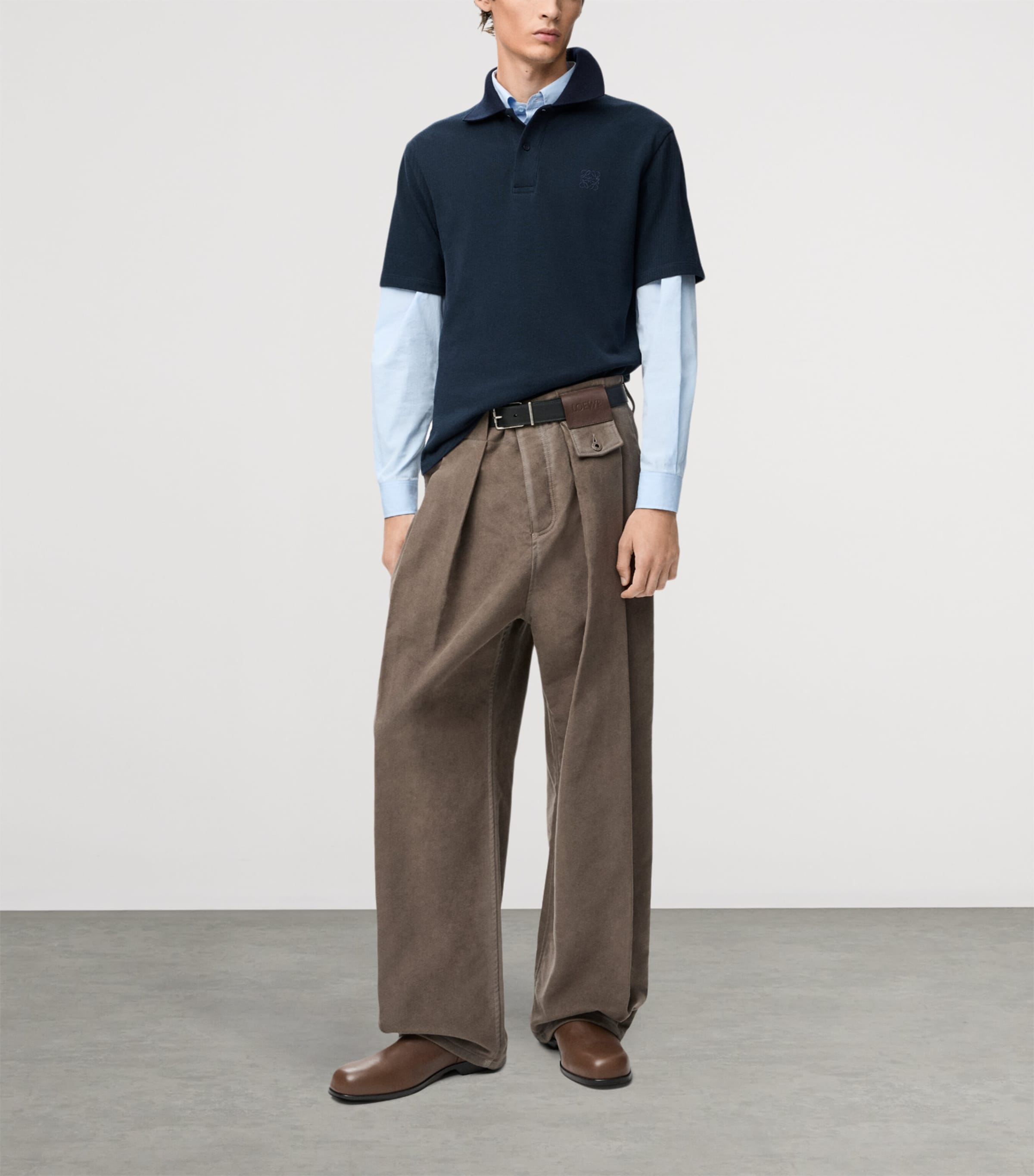 LOEWE Mens Cotton-Blend Anagram Polo Shirt Navy Blue Image 2