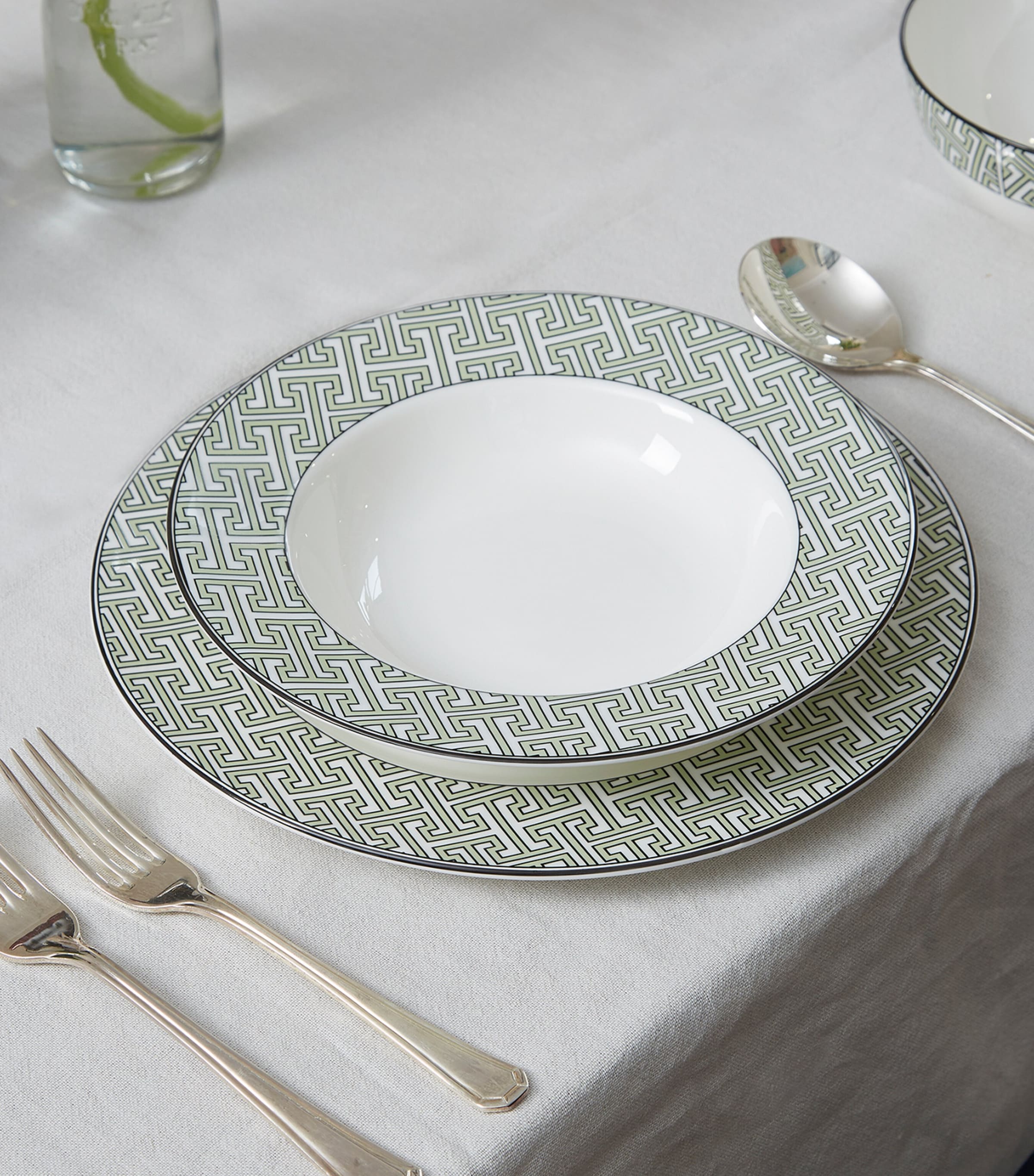 Maze Soup Bowl (23cm) APPLE GREEN Image 2