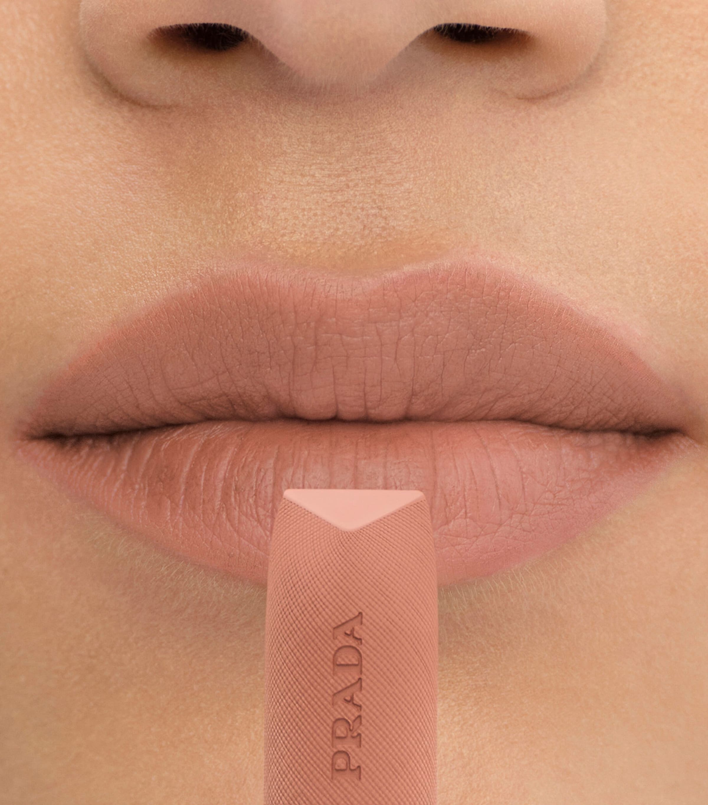 Prada Monochrome Hyper Matte Lipstick B011 Image 4