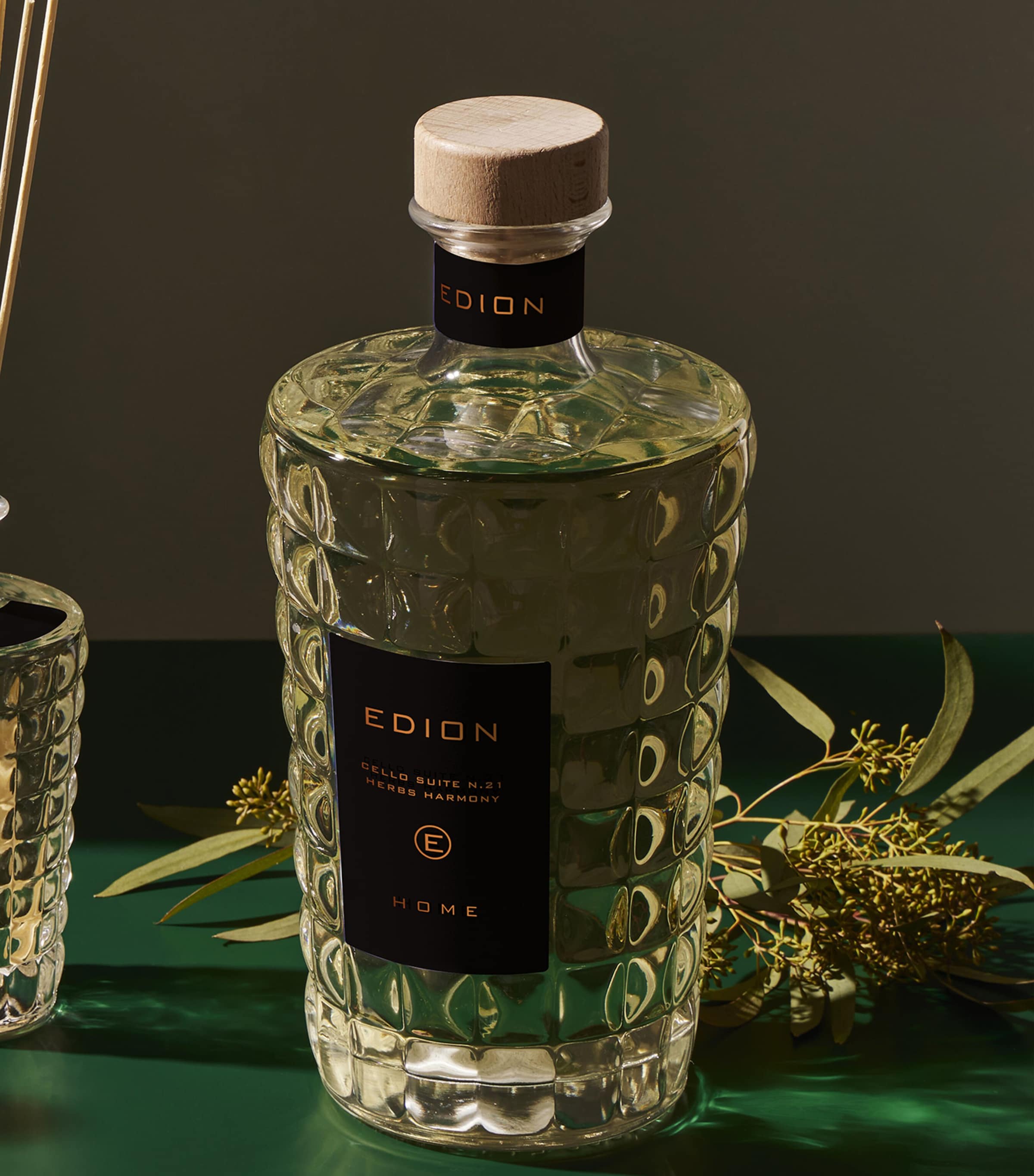 Cello Suite No.21 Herbs Harmony Diffuser (3L) MULTICOLOUR Image 2