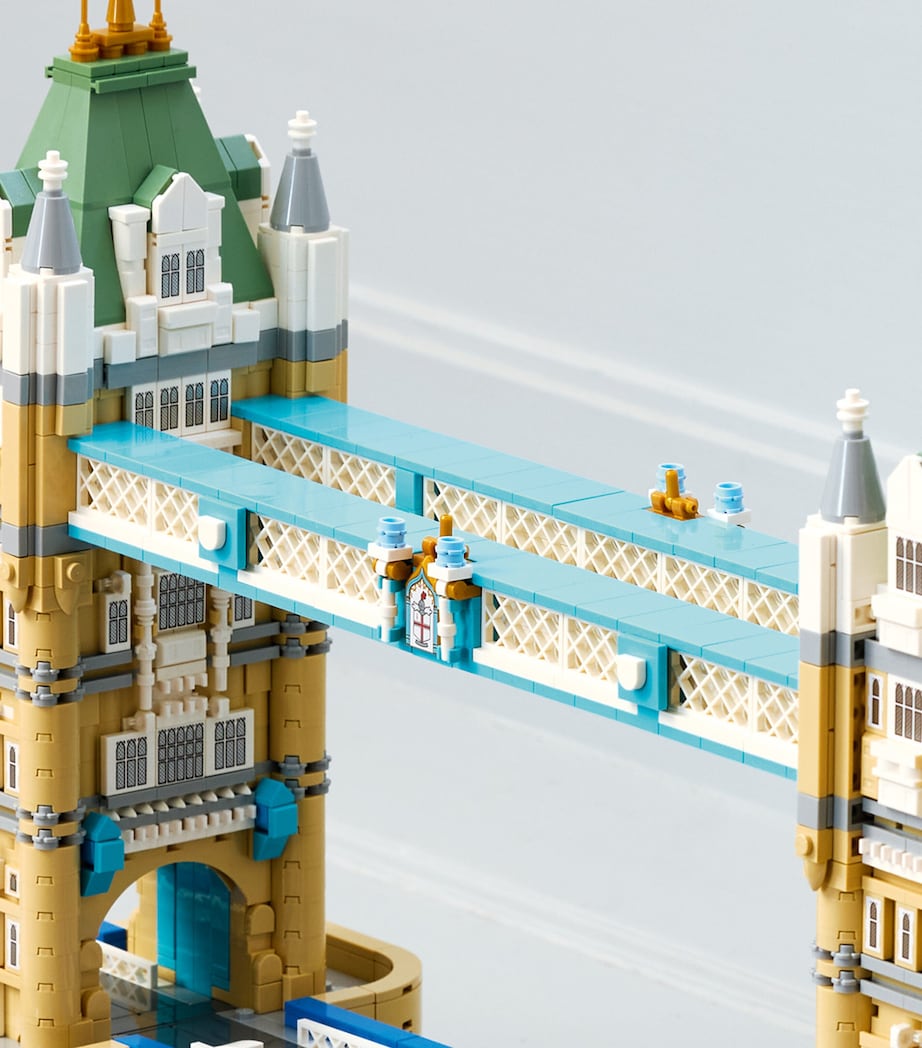 Lego Architecture Tower Bridge 21067 Image 6