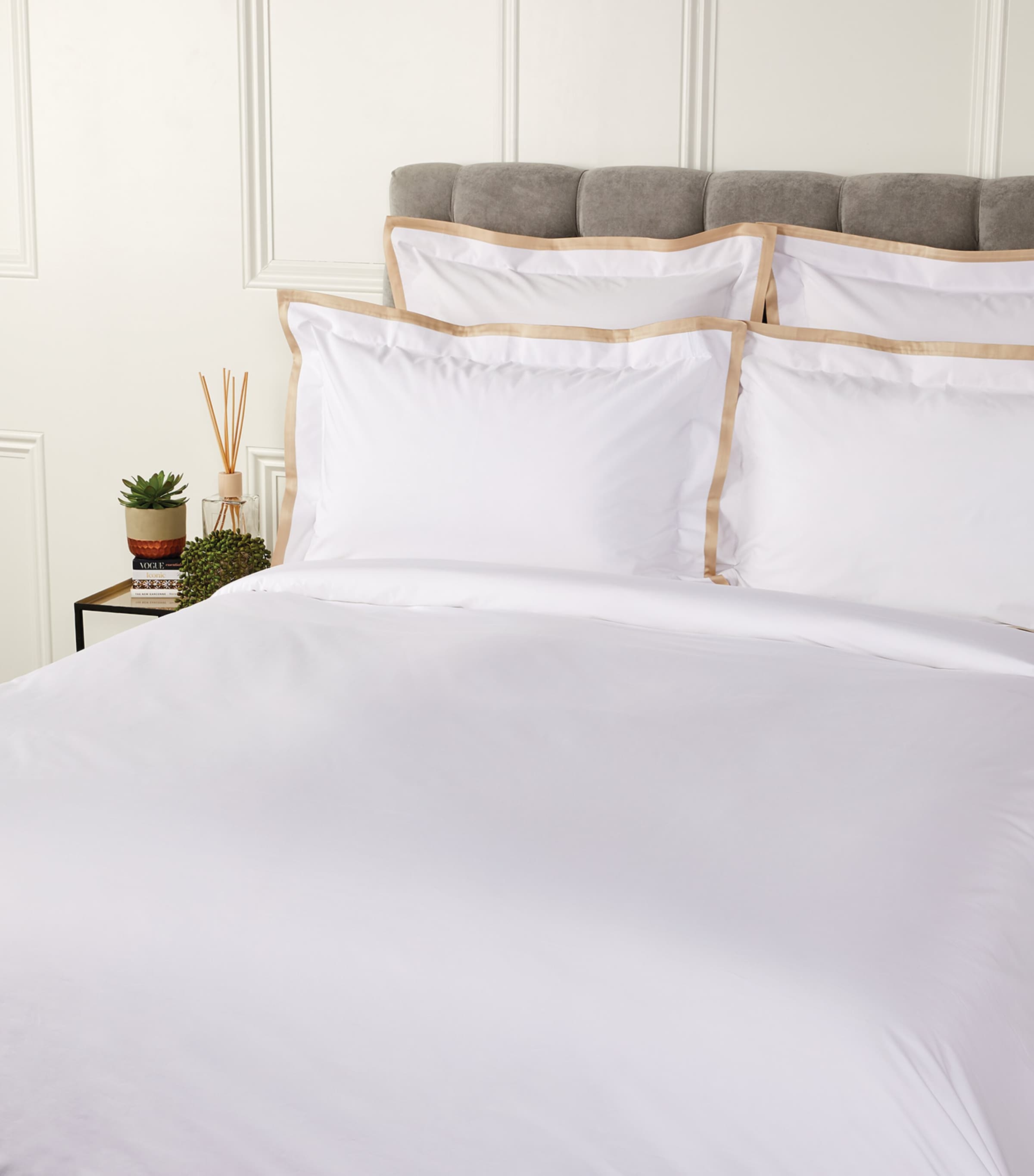 Celso De Lemos Hella King Duvet Cover (230cm x 220cm) Linen Image 2