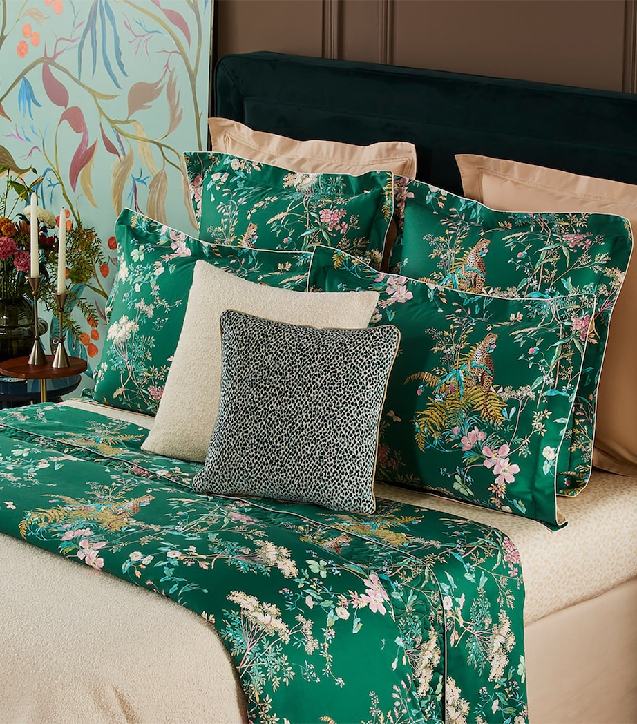 Contes Double Fitted Sheet (140cm x 200cm) MULTICOLOURED Image 2