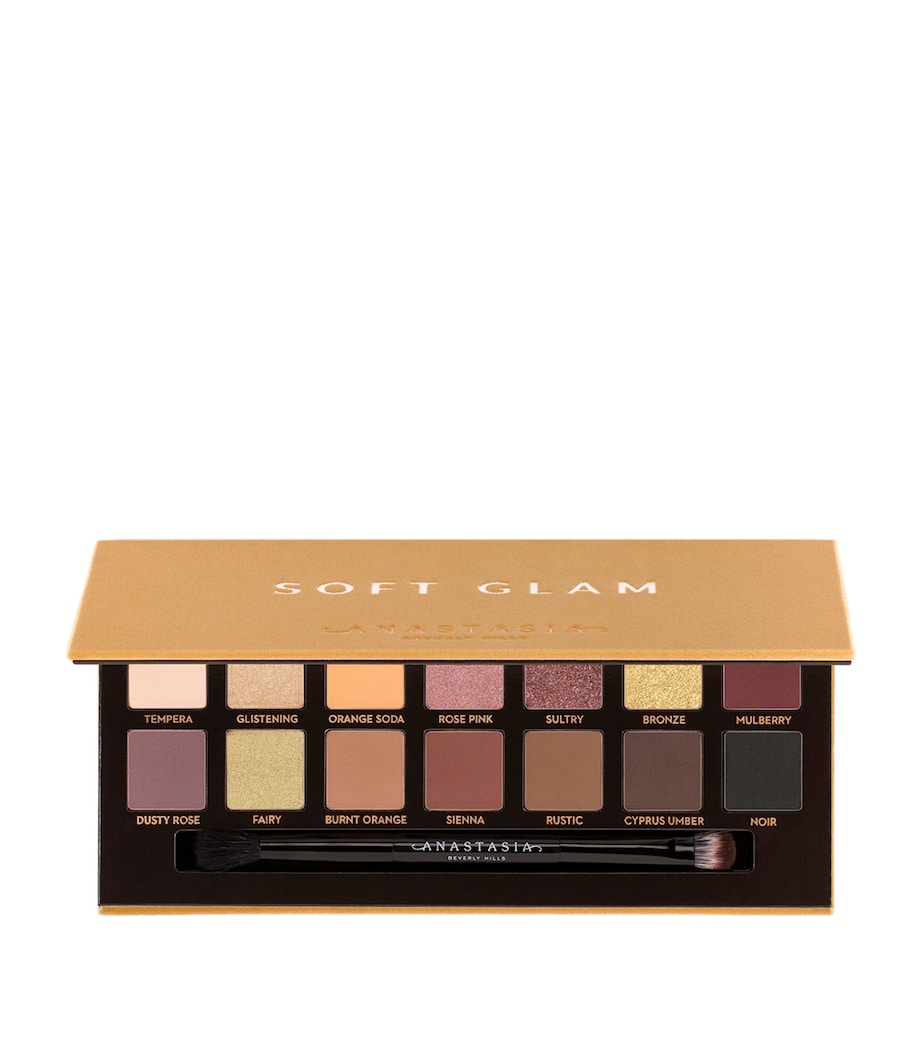 Soft Glam Eyeshadow Palette NO COLOUR Image 1
