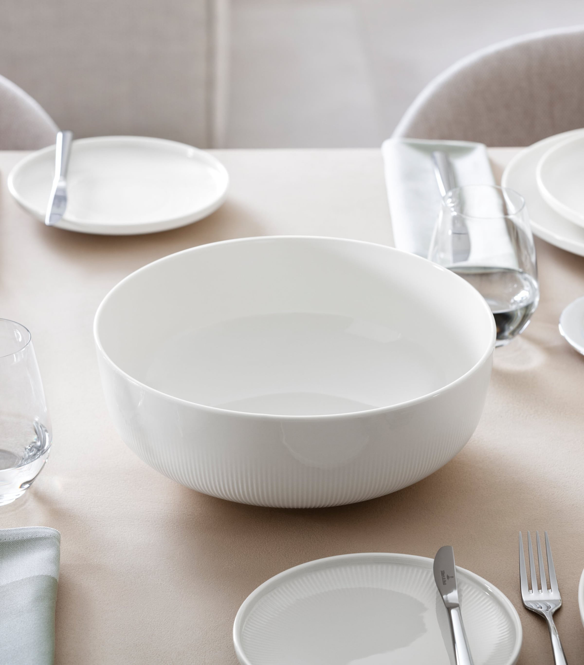 Porcelain Afina Salad Bowl (26cm) WHITE Image 4