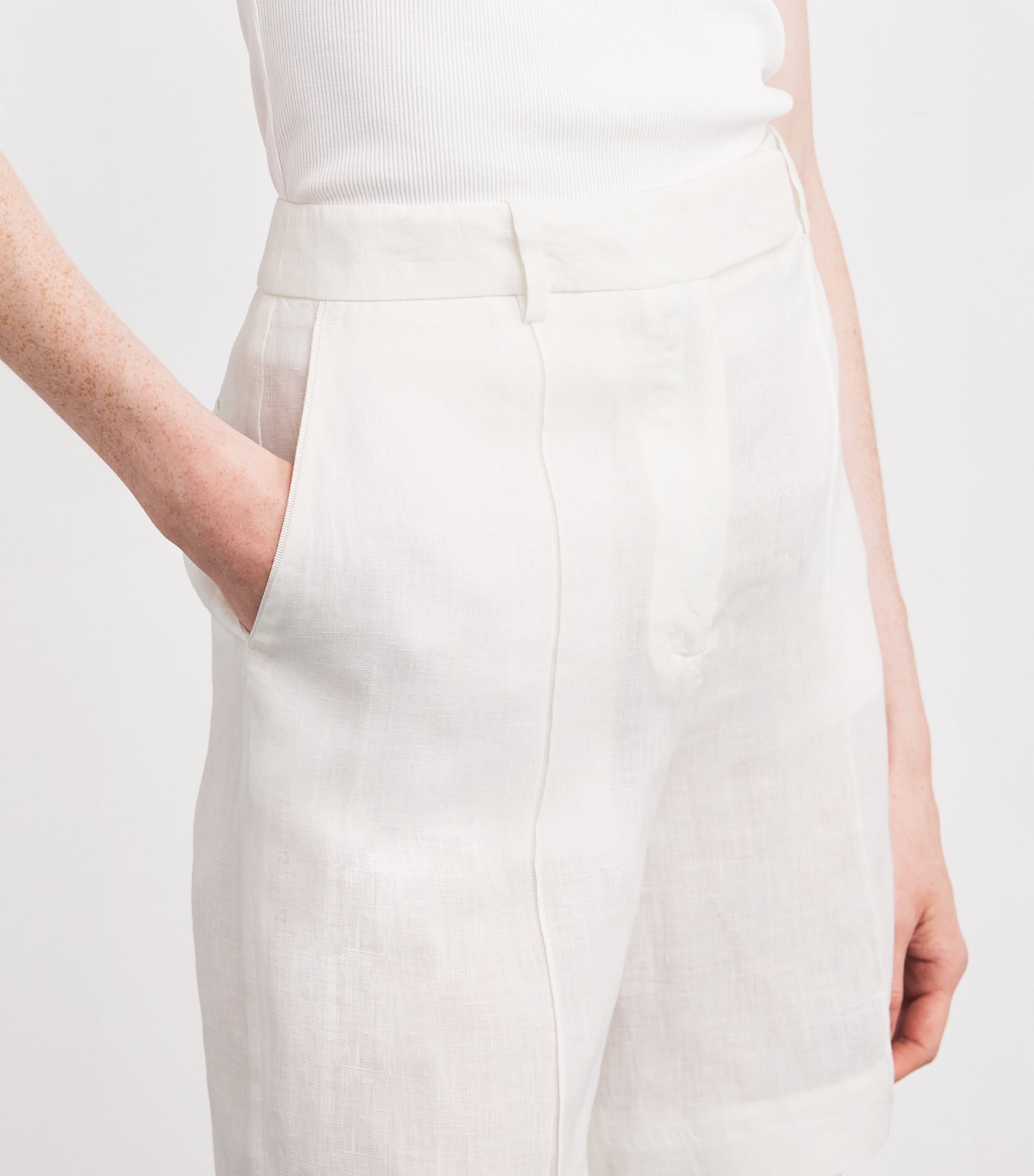x Harrods Linen Bermuda Shorts BIANCO Image 6