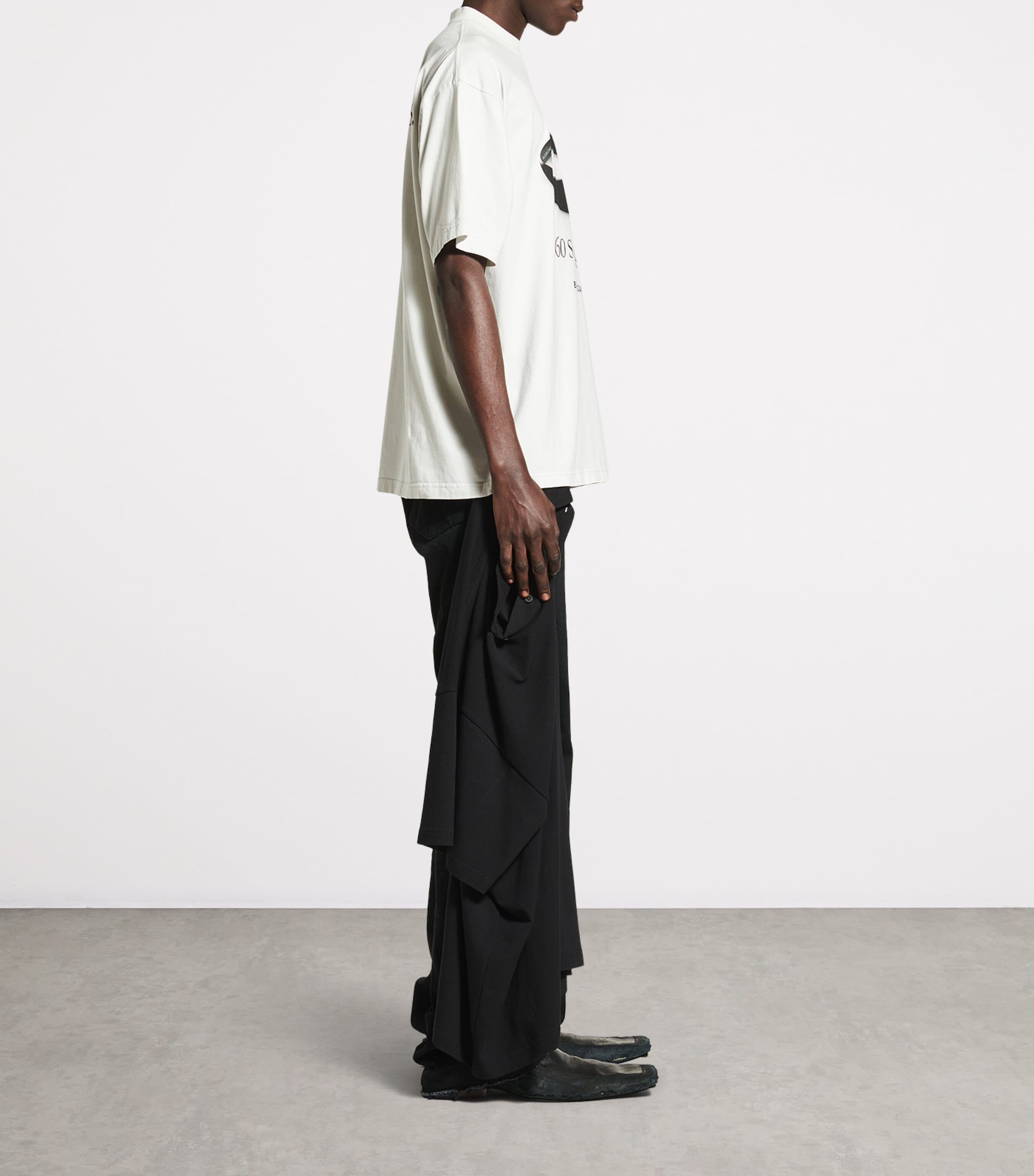 【BALENCIAGA】ダーティーエフェクト360 Sunglasses Tシャツ Men's 360 Sunglasses T-shirt Medium Fit in Dirty White