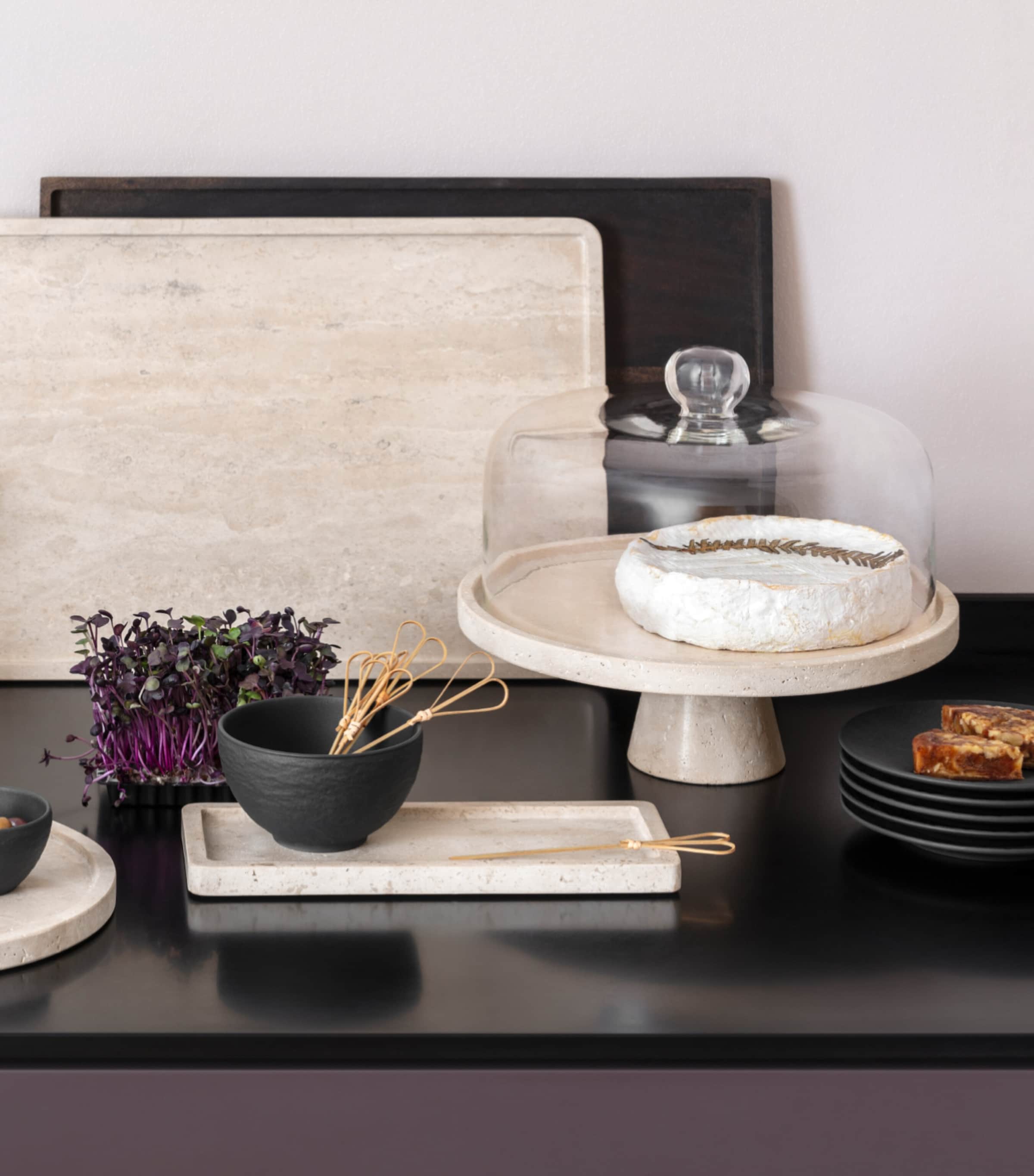 Manufacture Travertine Footed Serving Platter (28cm) BEIGE Image 4