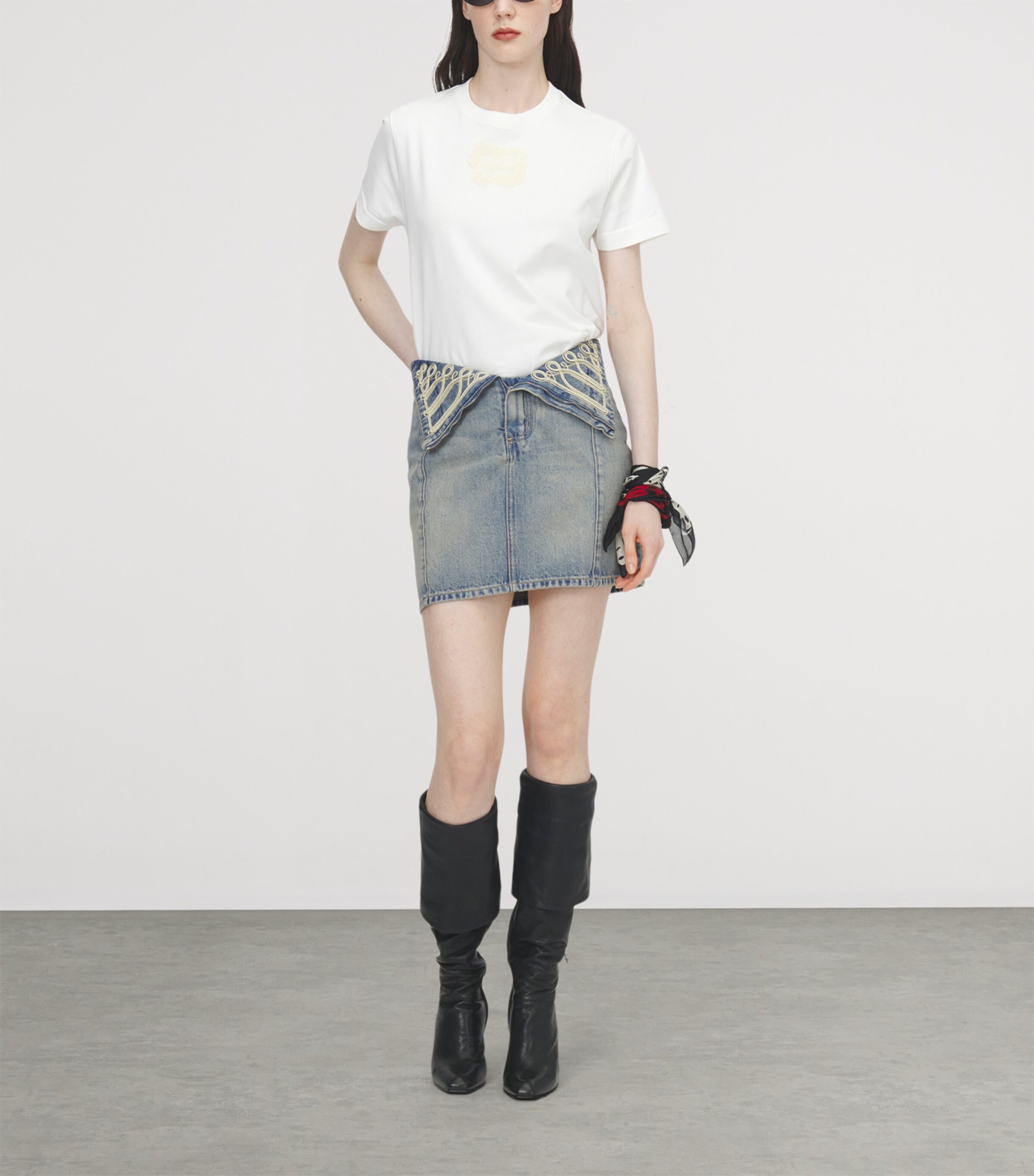 McQueen Womens Embroidered Logo T-Shirt Image 2