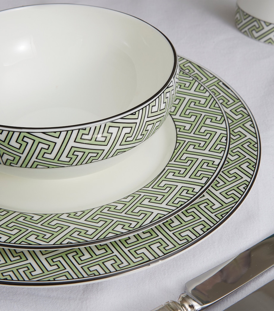Set of 2 Maze Dinner Plates (26cm) GREEN Image 3