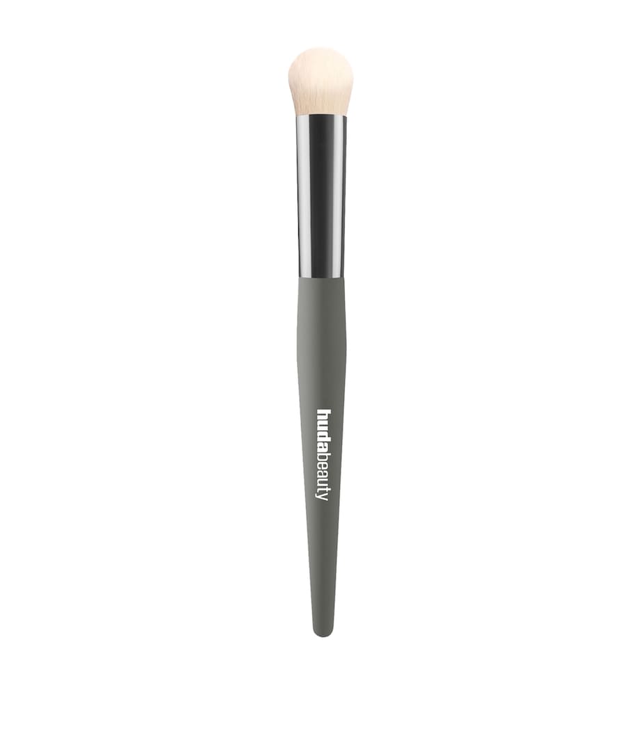 Undereye Buff Brush NO COLOUR Image 1