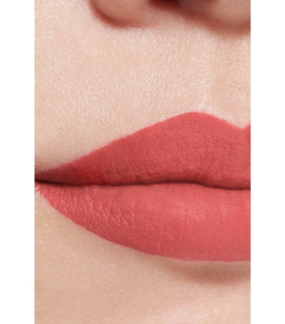 ROUGE ALLURE LIQUID VELVET Ultrawear Intense Matte Liquid Lip Colour SURPRENANTE Image 3