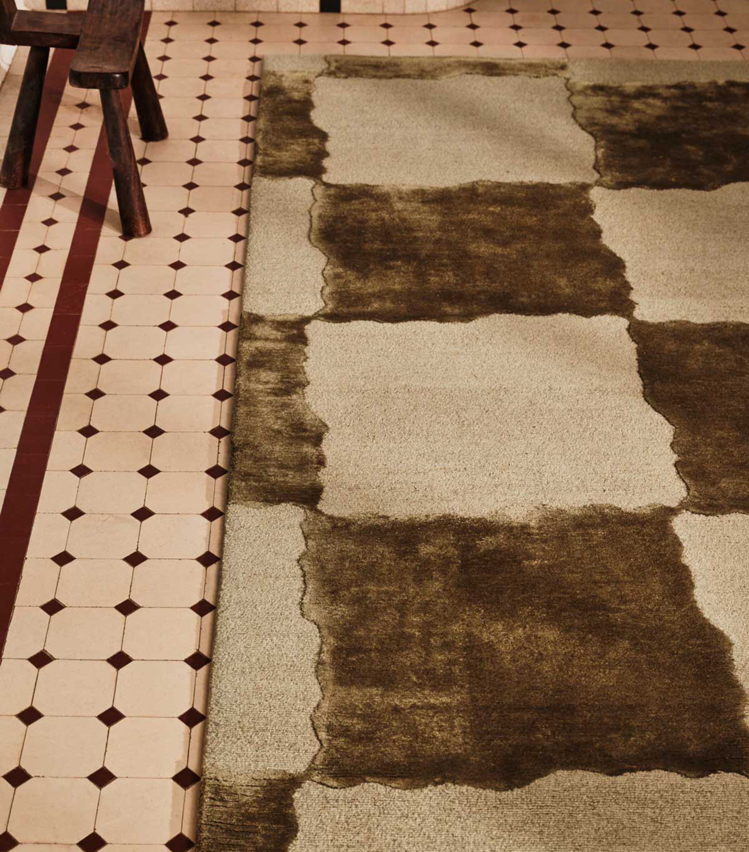 x Kelly Wearstler Arwen Moss Rug (2.44m x 3.05m) GREEN Image 10