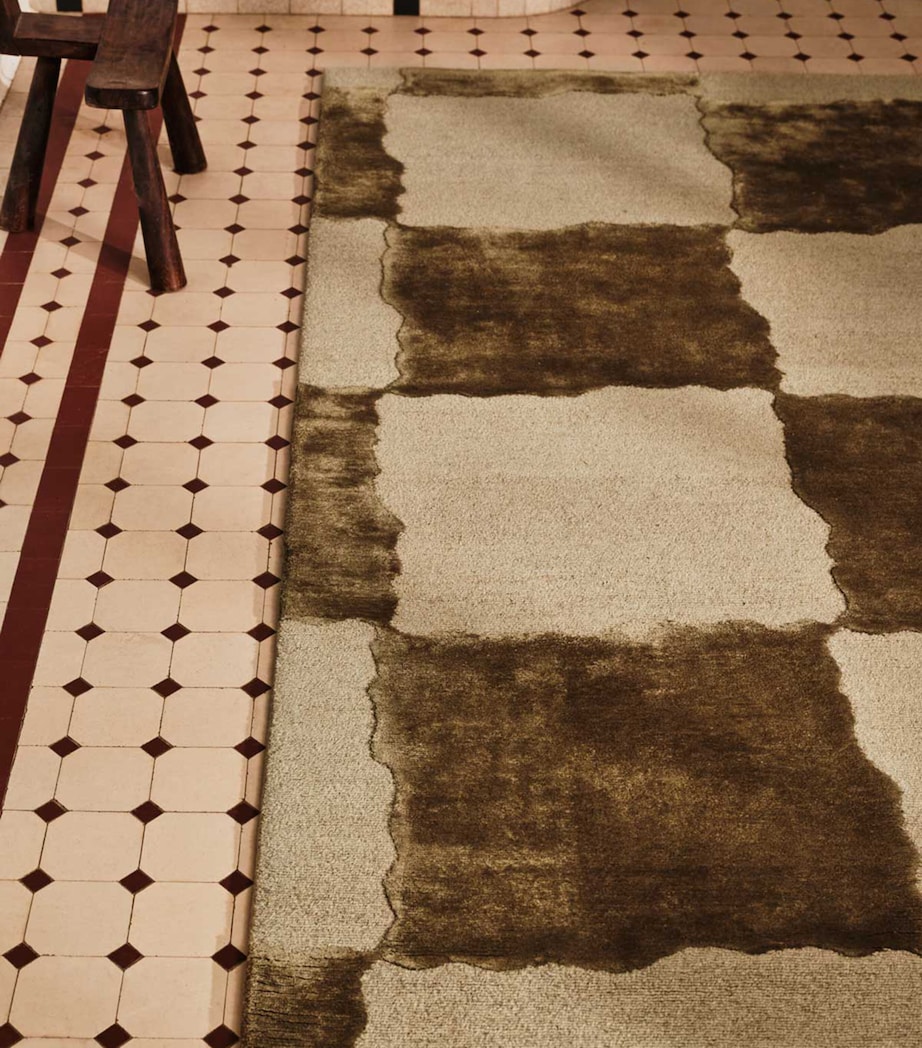 x Kelly Wearstler Arwen Moss Rug (2.44m x 3.05m) GREEN Image 10