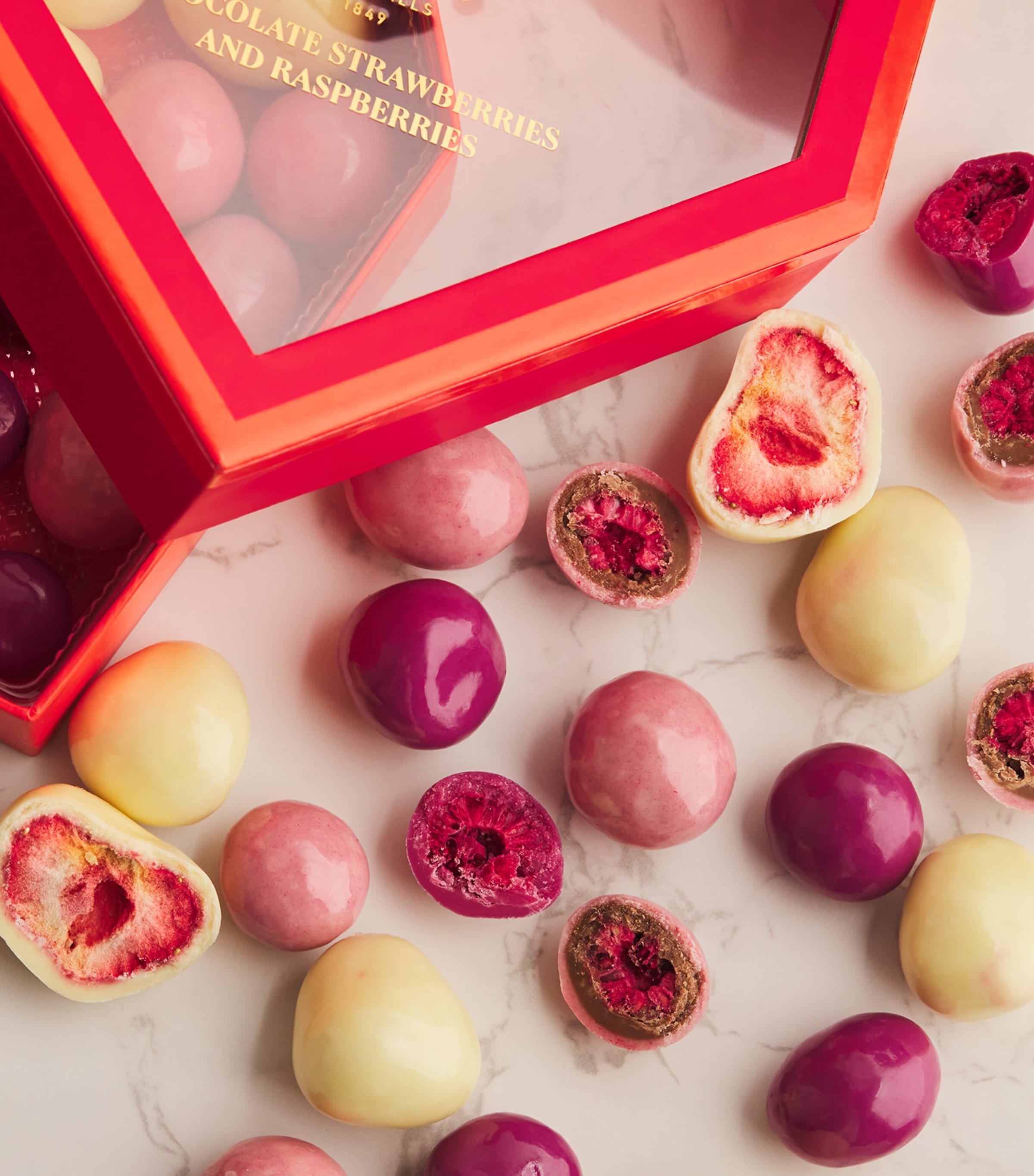 Chocolate Strawberries and Raspberries (170g) NO COLOUR Image 3