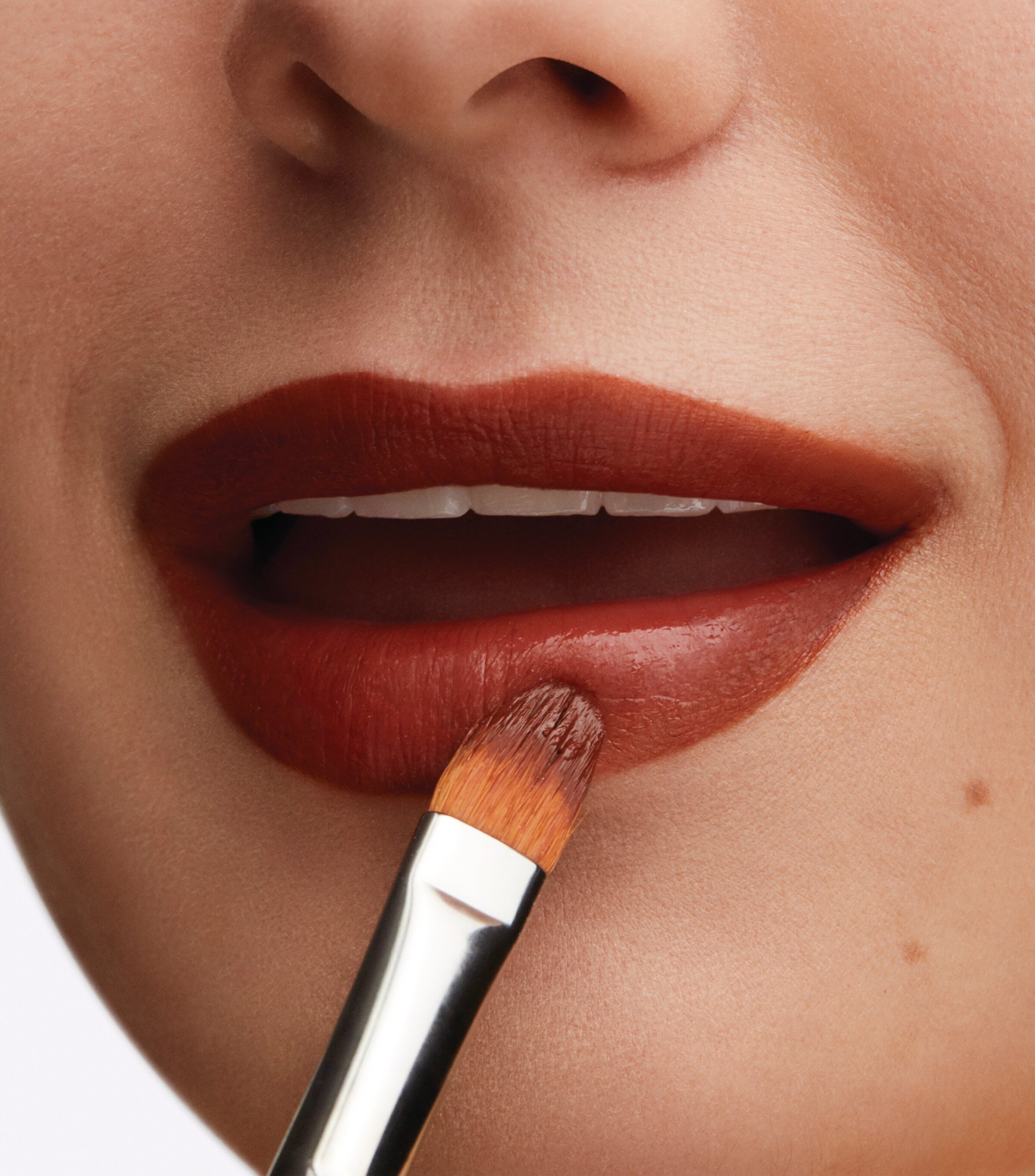 Lustreglass Sheer-Shine Lipstick CAN'T DULL MY SHINE Image 9