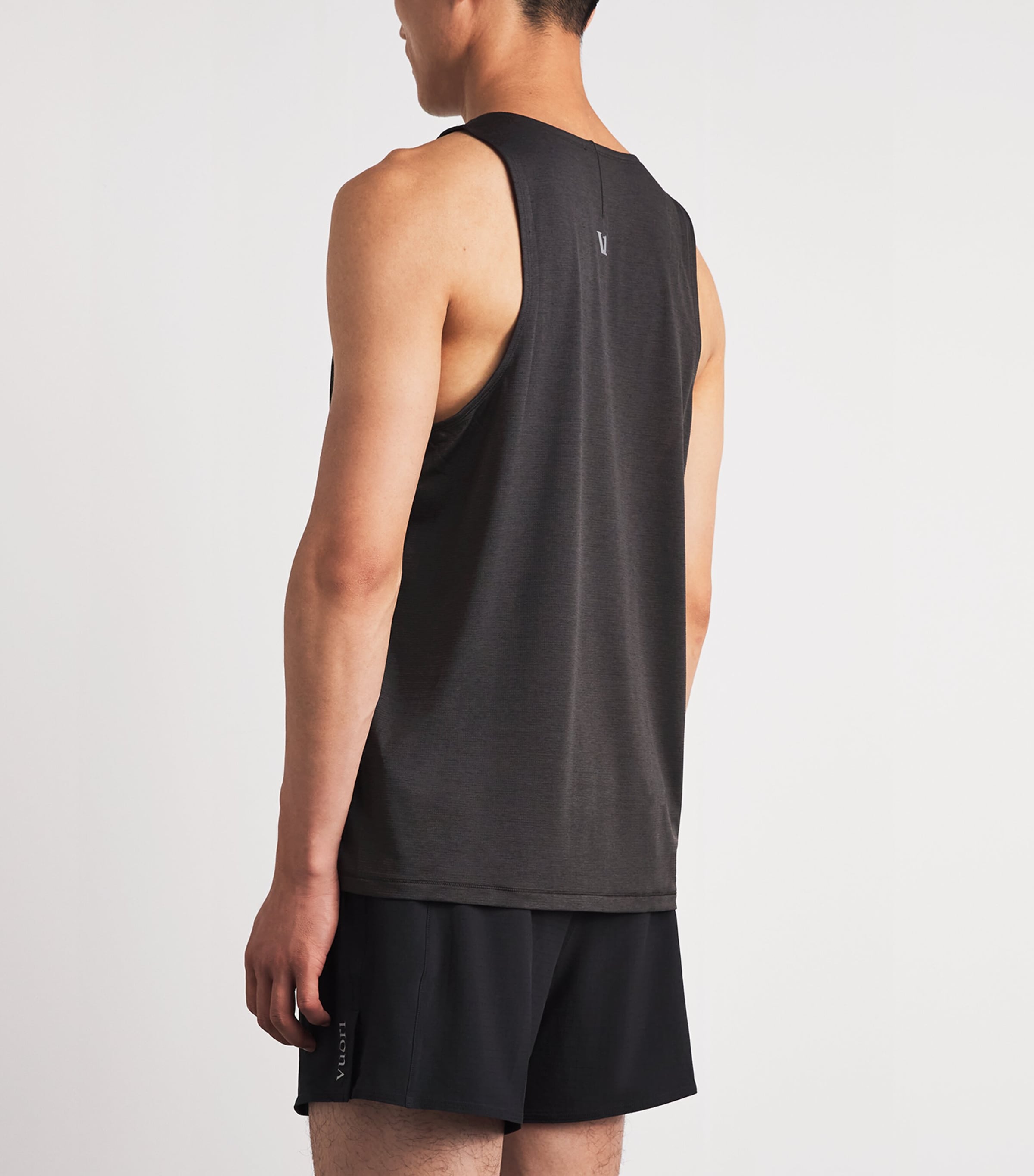 VUORI Mens Terrain Tank Top Cbo Carbon Image 5