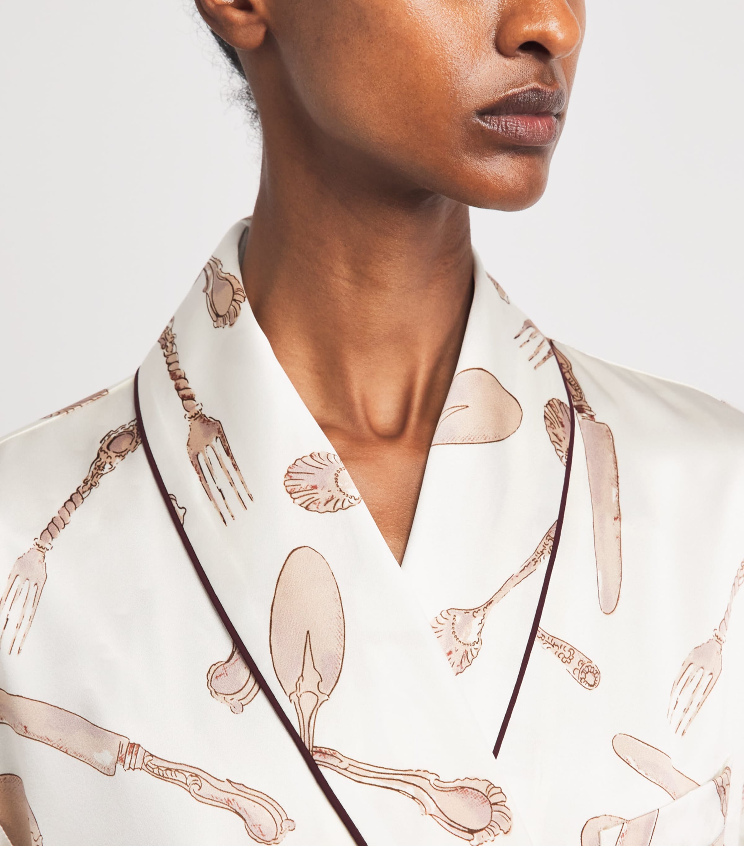 Olivia von Halle Womens Silk Cutlery Capability Robe Sevilla Image 5