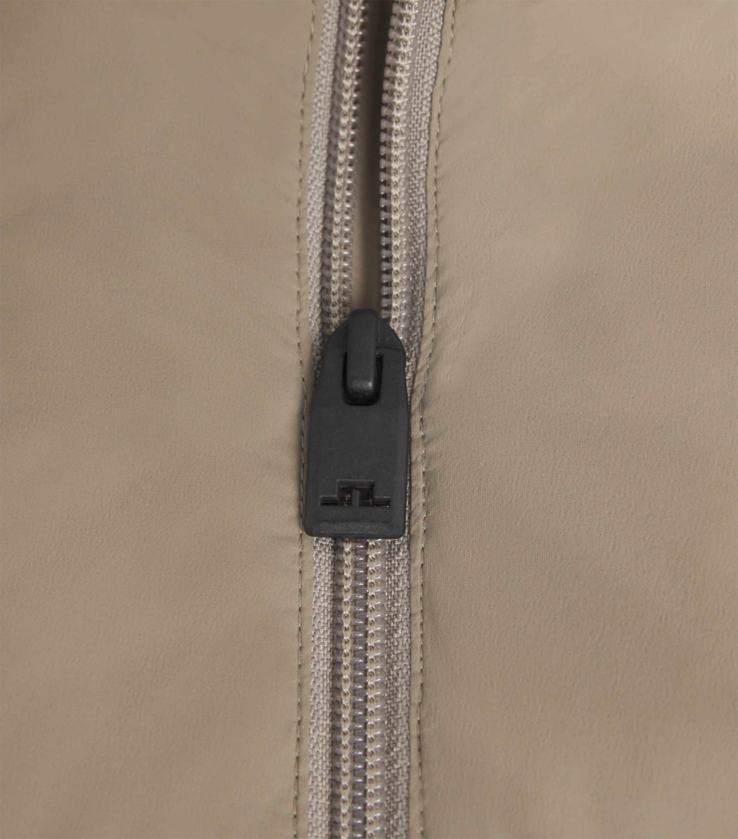 J Lindeberg Mens Timor Hybrid Gilet Brindle Image 6