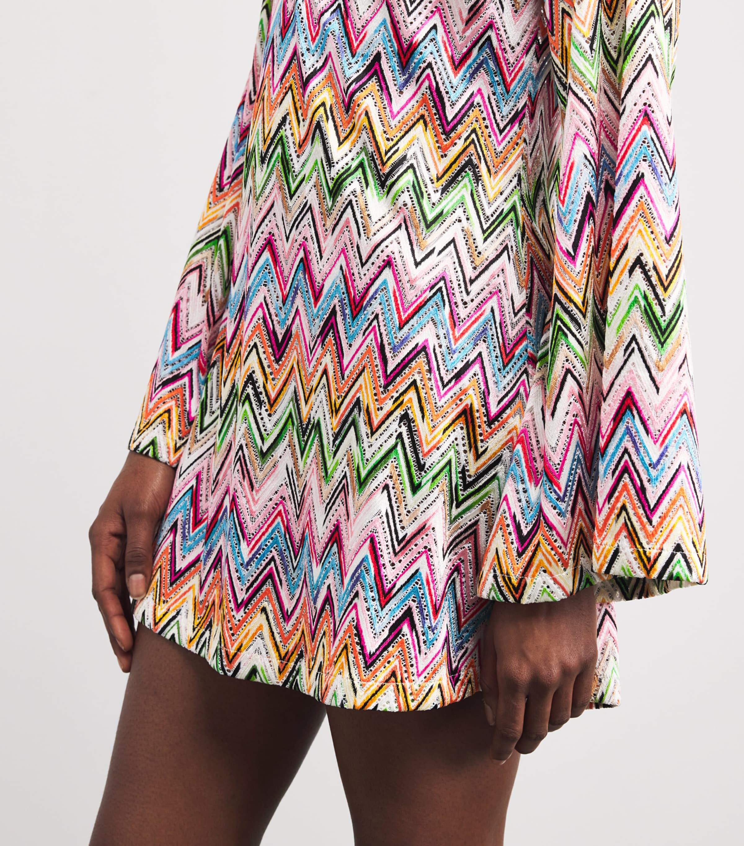 Zigzag V-Neck Mini Dress SM9Z9MULTICOLOUR Image 6