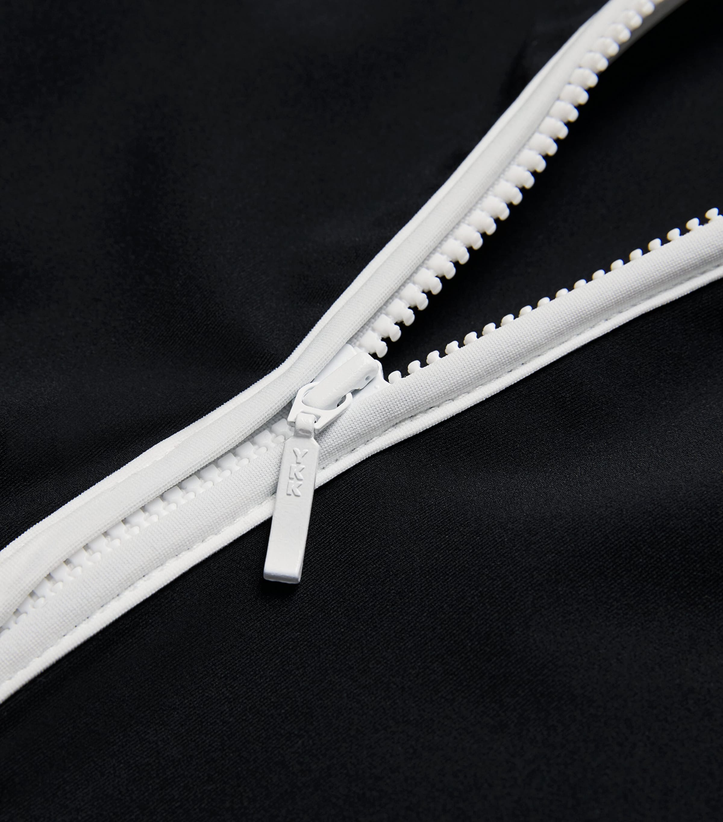 UPF 50+ Tyra Long-Sleeve Swimsuit BLACK Image 4