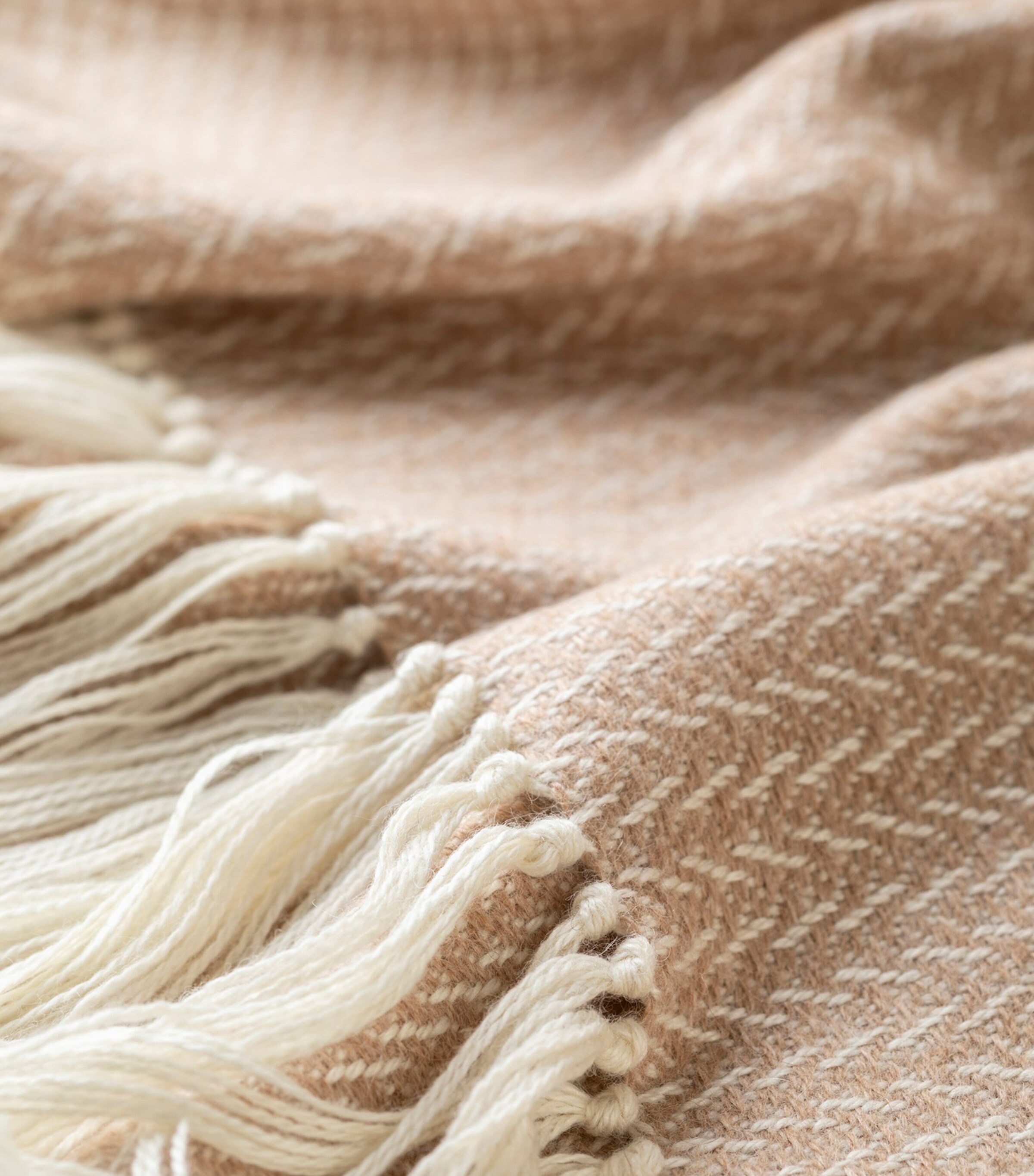 Large Alpaca-Blend Woodland Throw (150cm x 300cm) CARAMEL Image 3