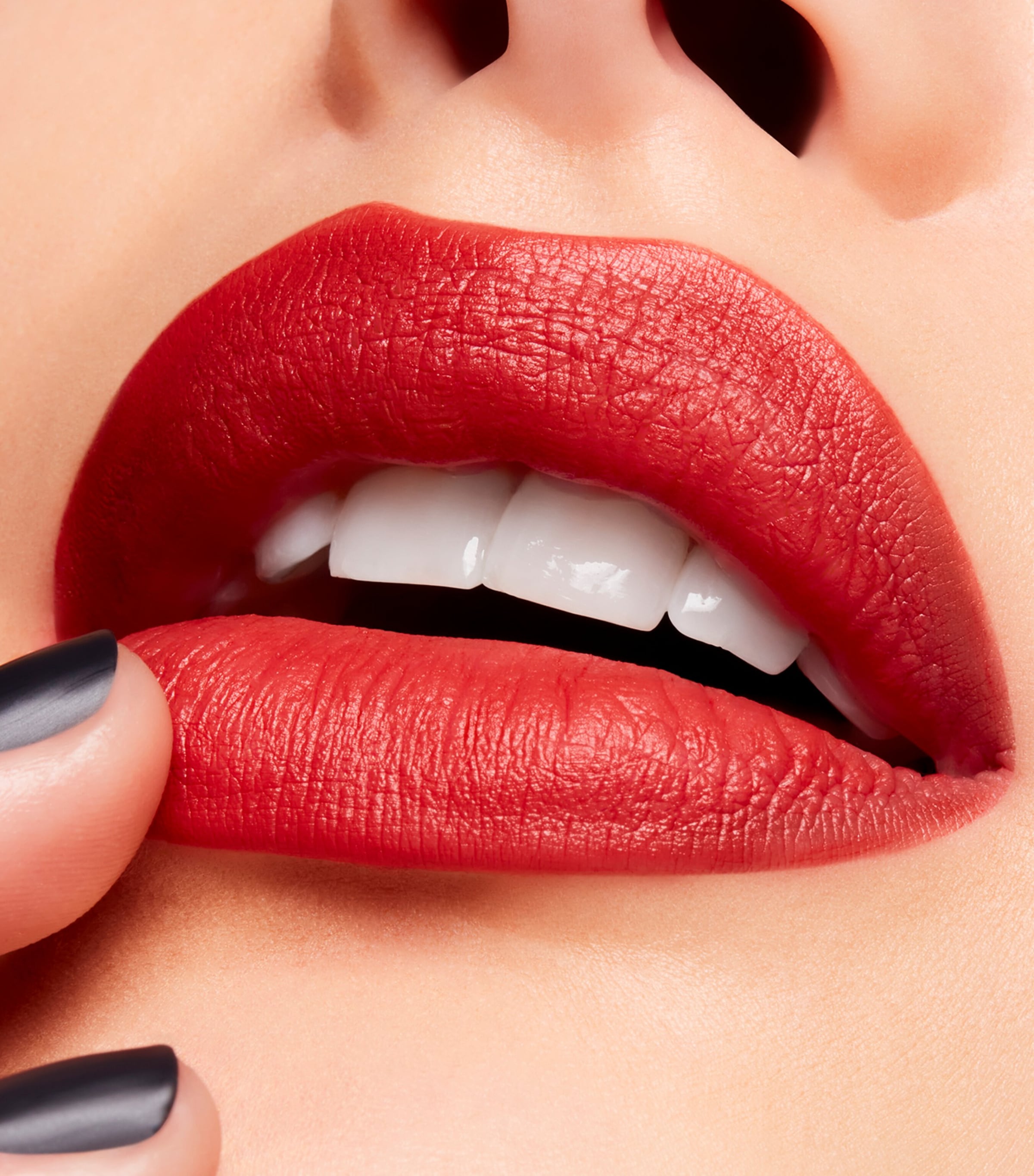 Powder Kiss Velvet Blur Slim Stick DEVOTED TO CHILI Image 3