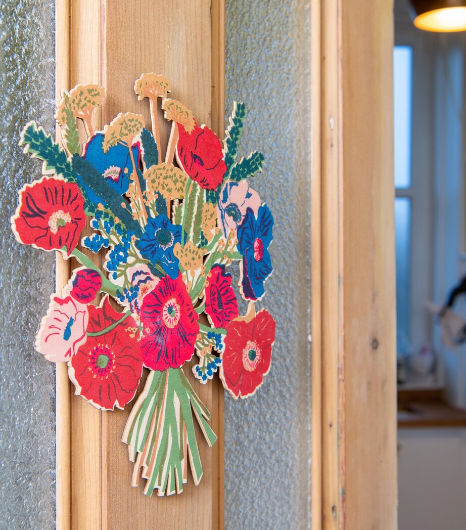 East End Press Poppy Bouquet Decorative Wreath Mixed Image 6
