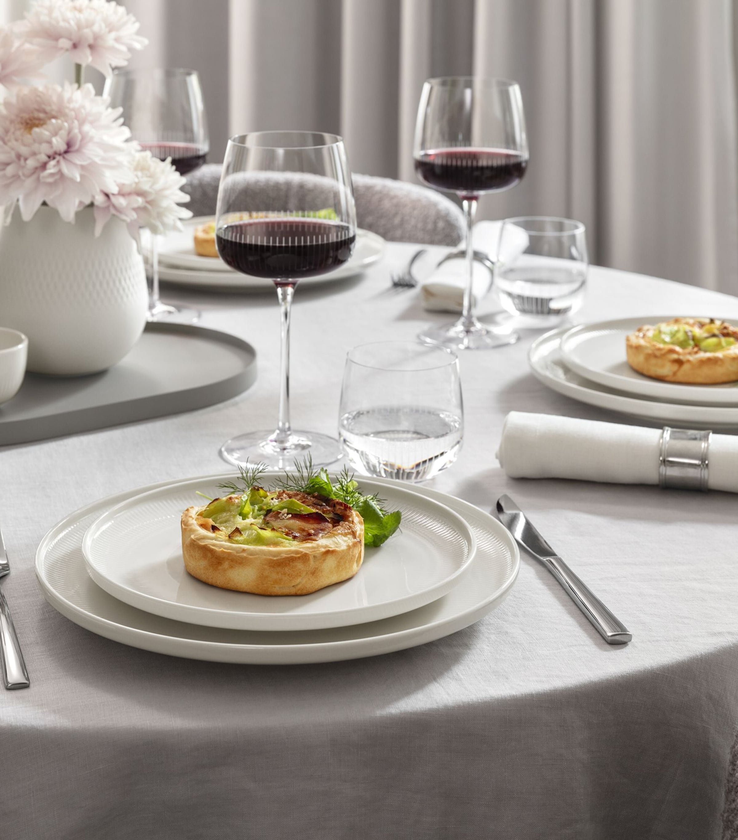 Set of 4 Crystal Afina Red Wine Glasses (200ml) CLEAR Image 3