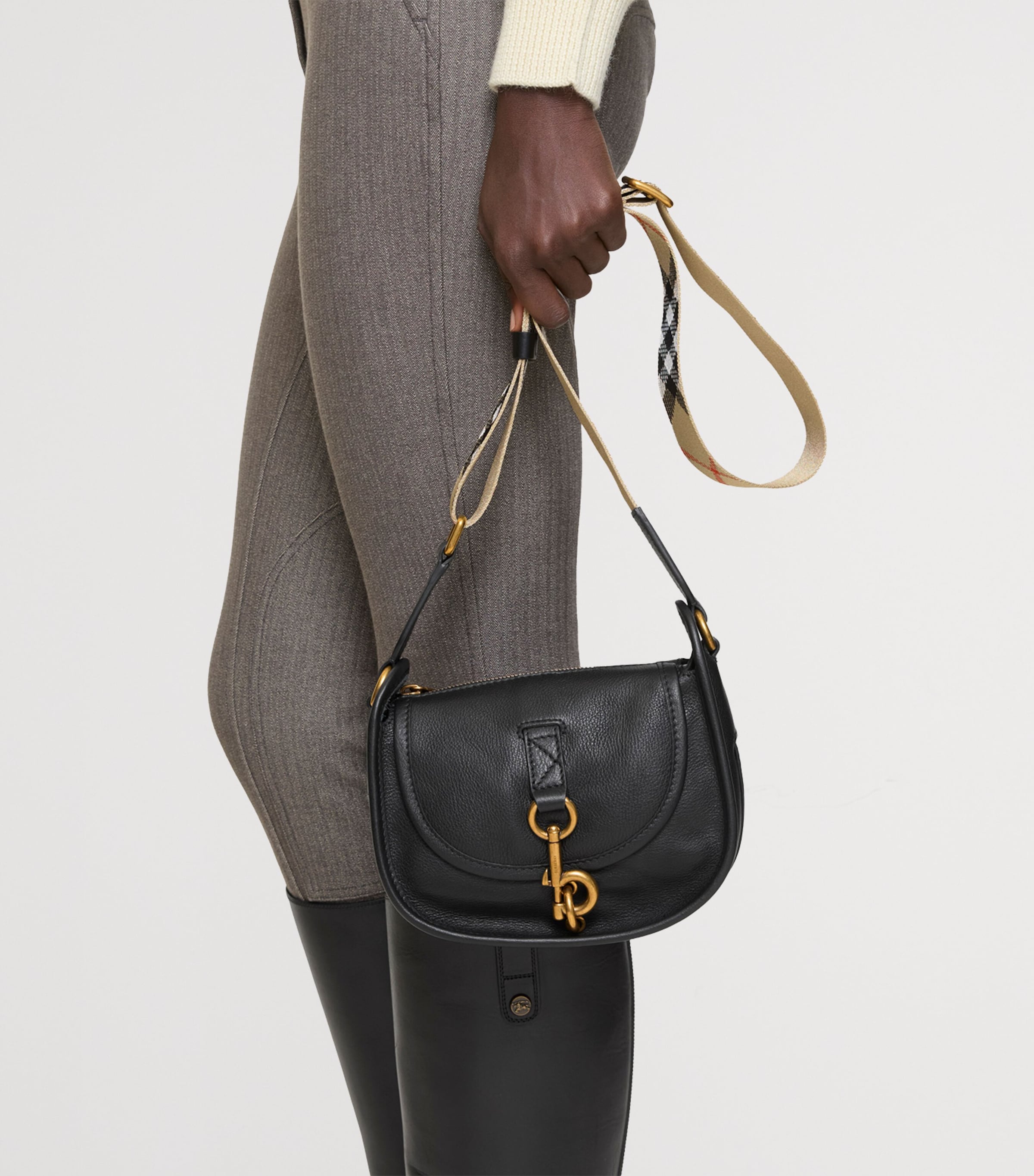 Mini Calfskin B Clip Messenger Bag BLACK Image 5