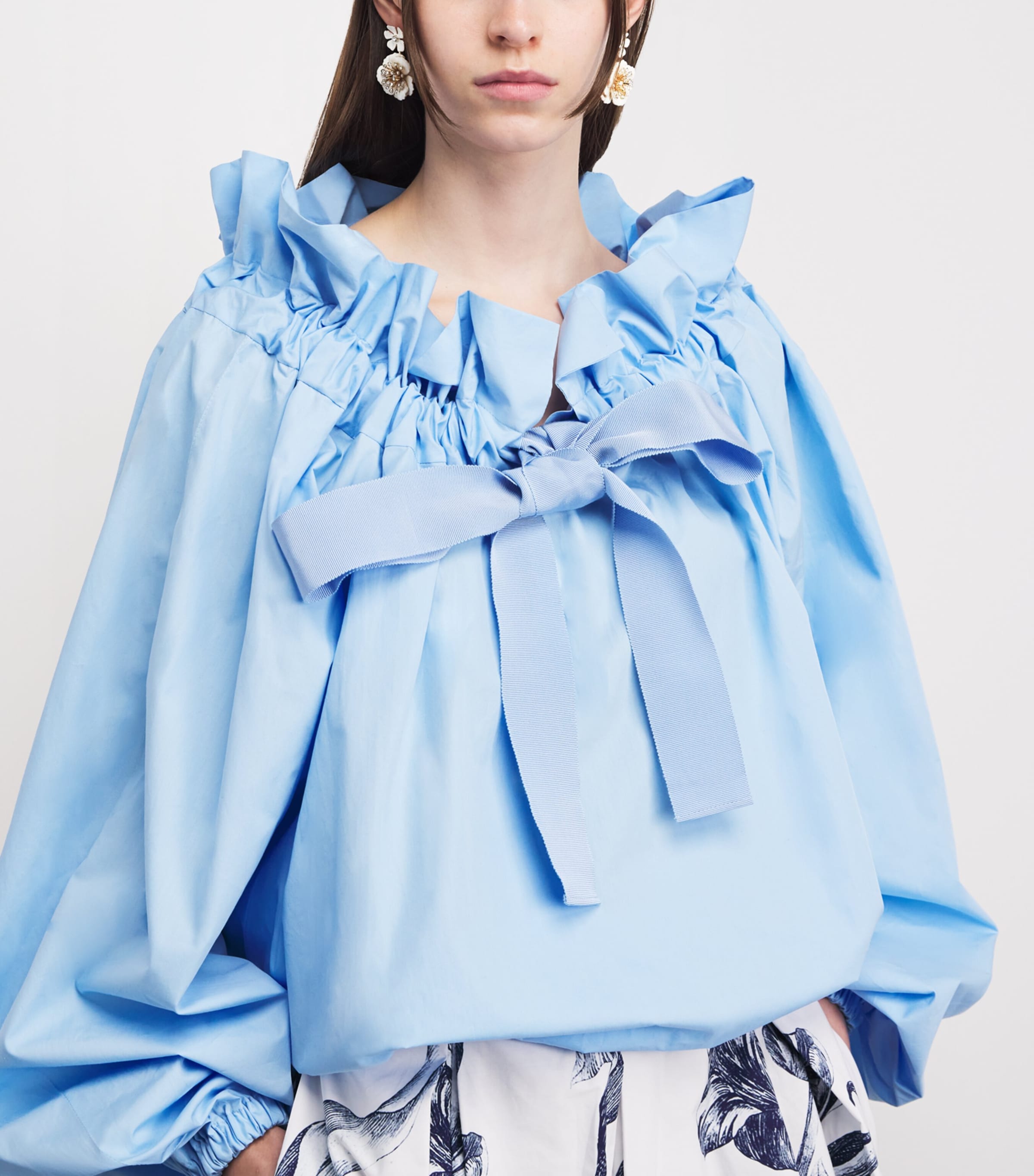 Carolina Herrera Statement Floral Drop Earrings White Image 4